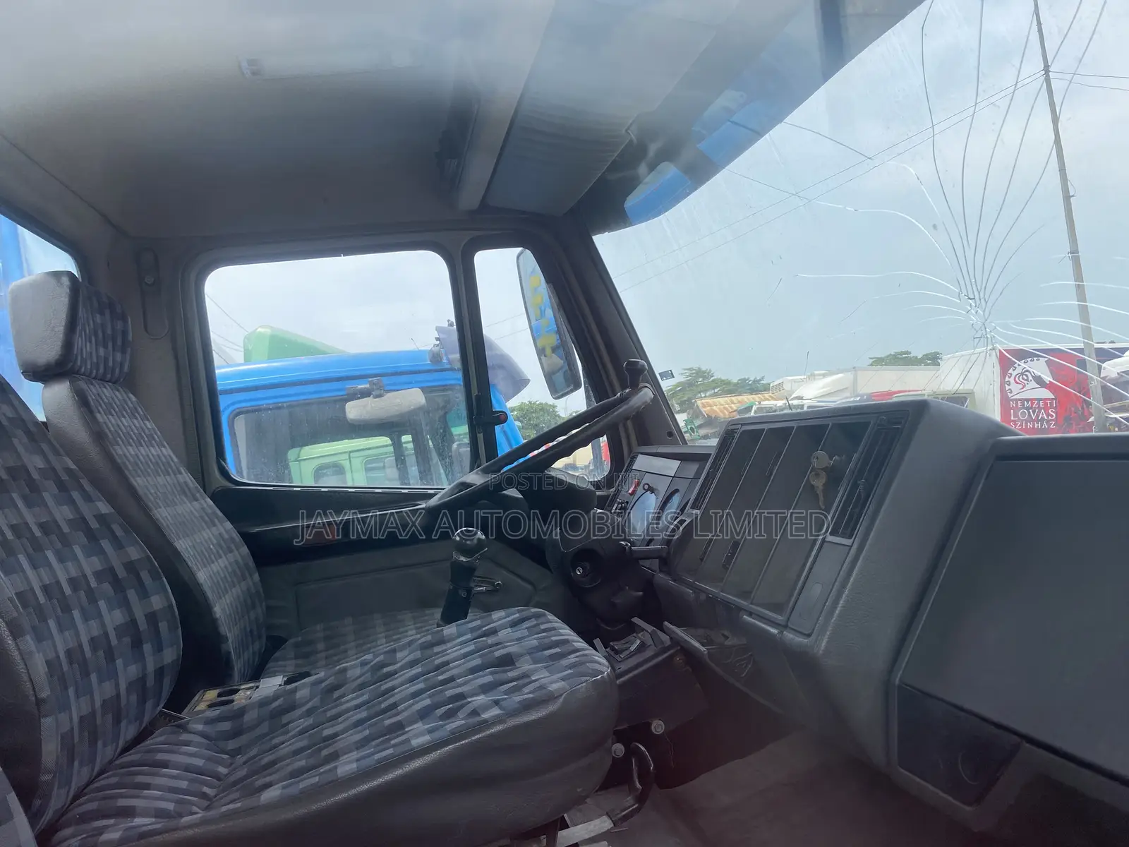 Mercedes Benz 2531 Cab and Chassis