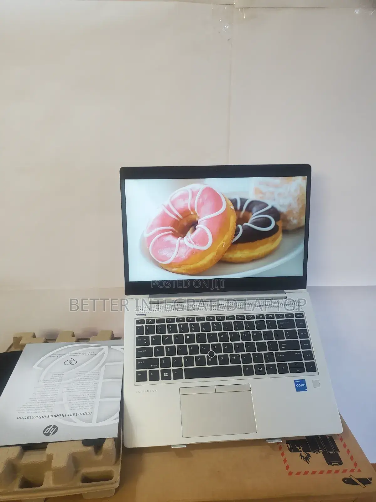 New Laptop HP EliteBook 740 G2 8GB Intel Core i5 SSD 256GB