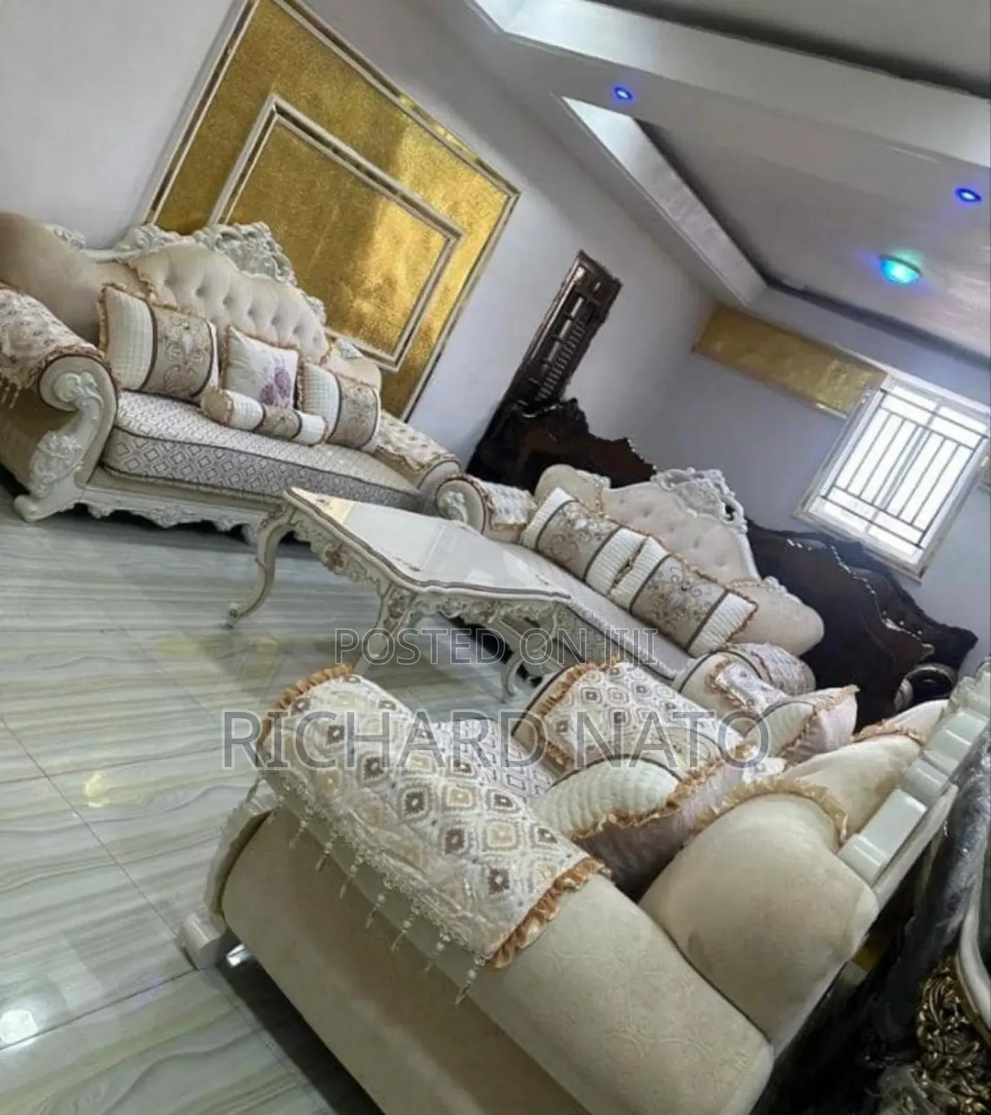 The Beat in Luxury Sitting Royal Sofa