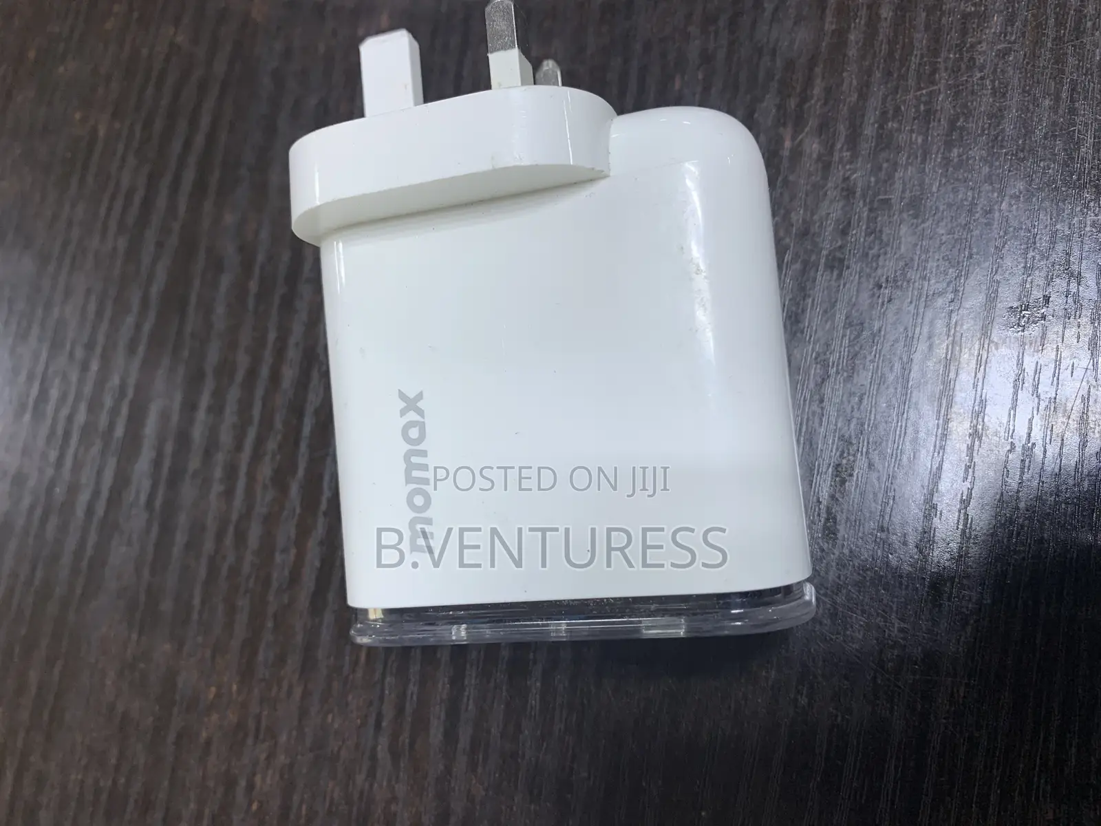 Momax 1-Charge Flow+ 3-Port Gan Charger 80w