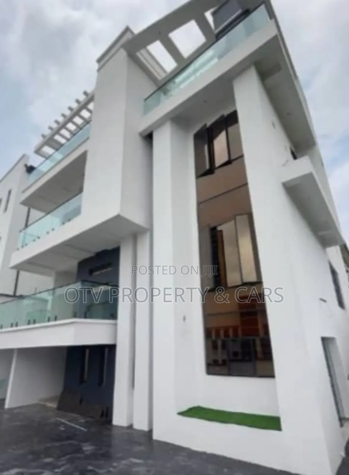 Furnished 5bdrm Duplex in GRA Phase 1 for sale
