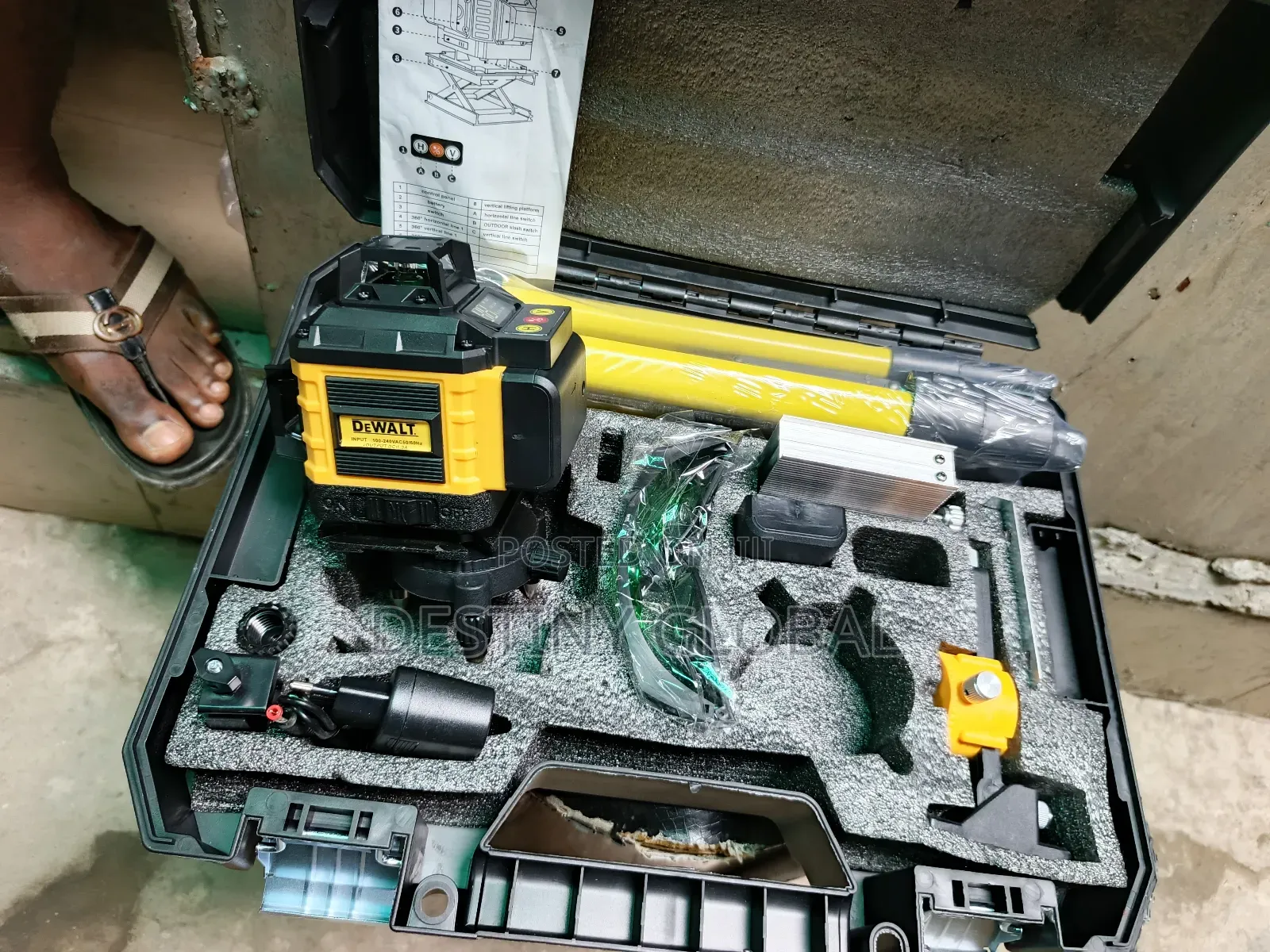 Dewalt Cross Line Green Laser.