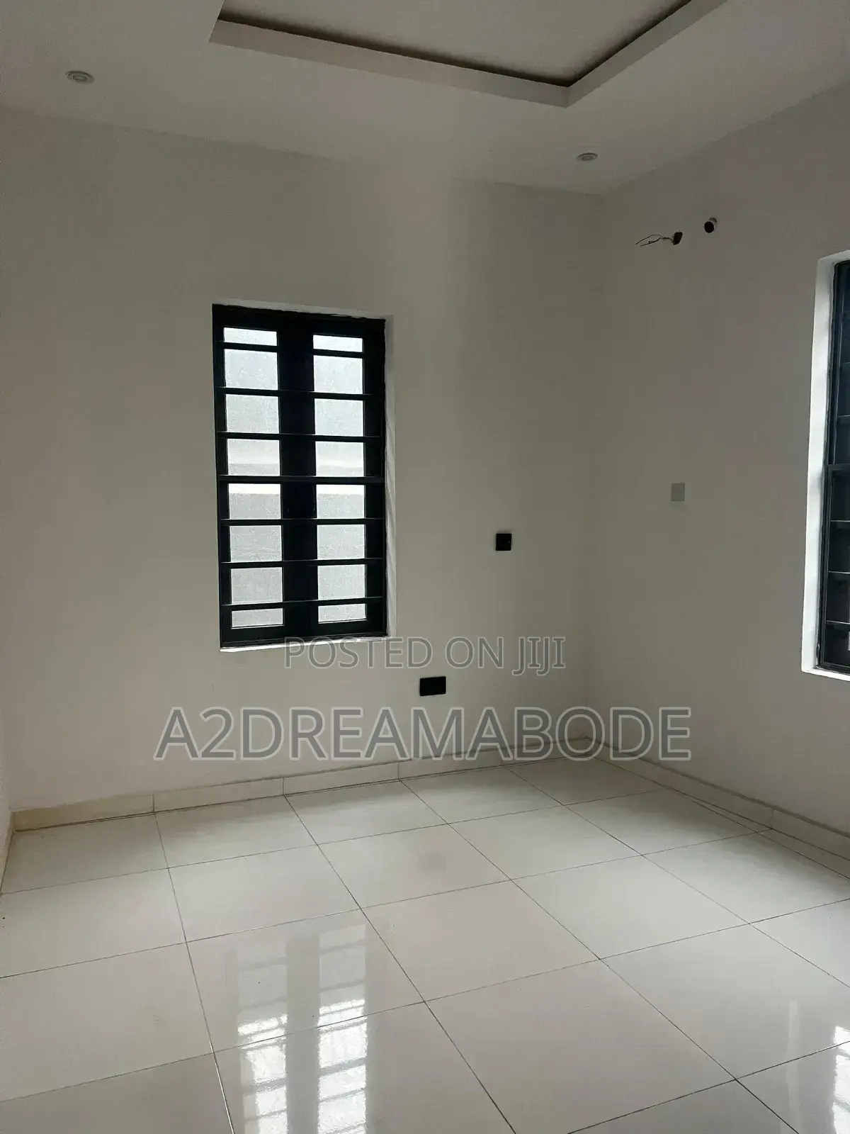3bdrm Apartment in Magodo Phase 2 Gra, Ikeja for sale