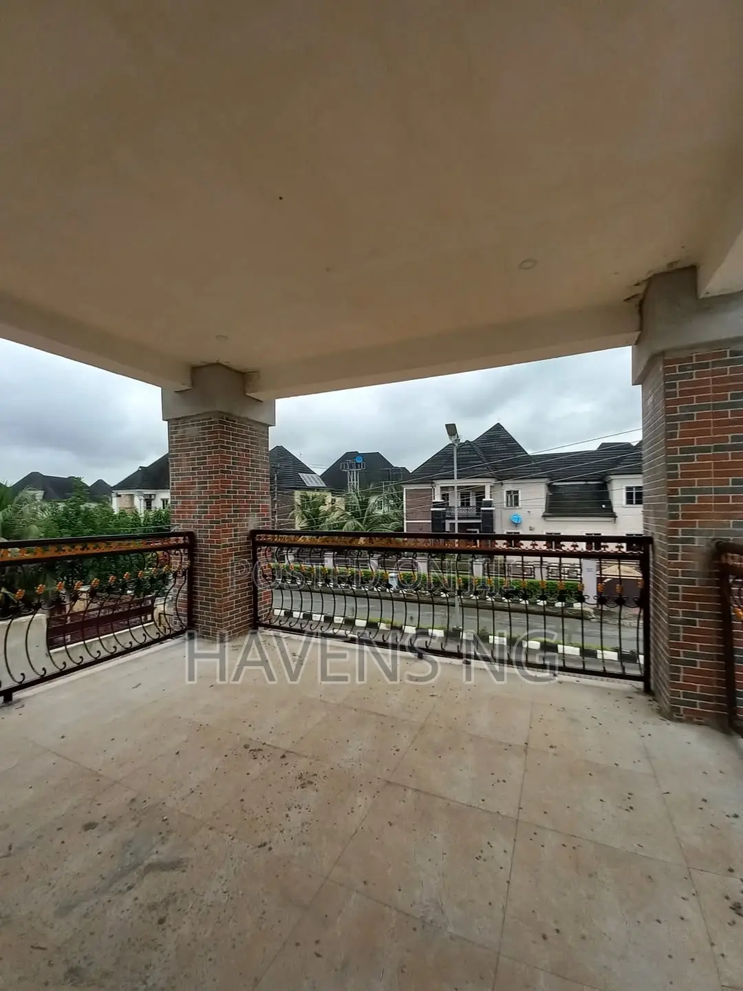 4bdrm Duplex in Obio-Akpor for sale
