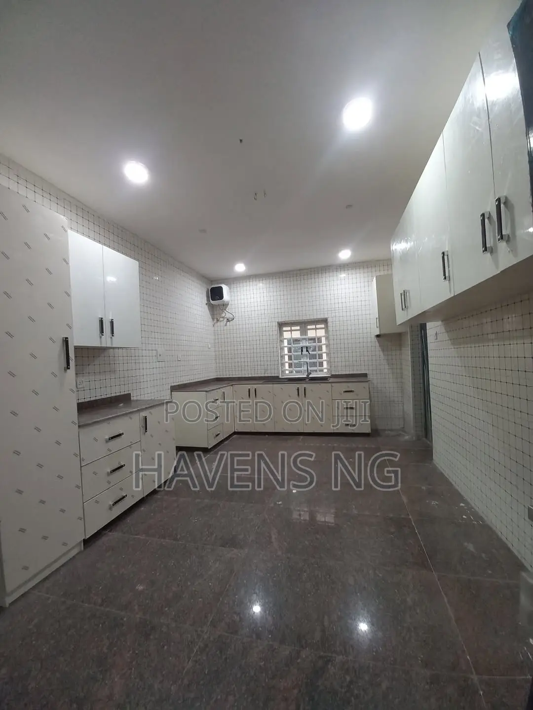 4bdrm Duplex in Obio-Akpor for sale
