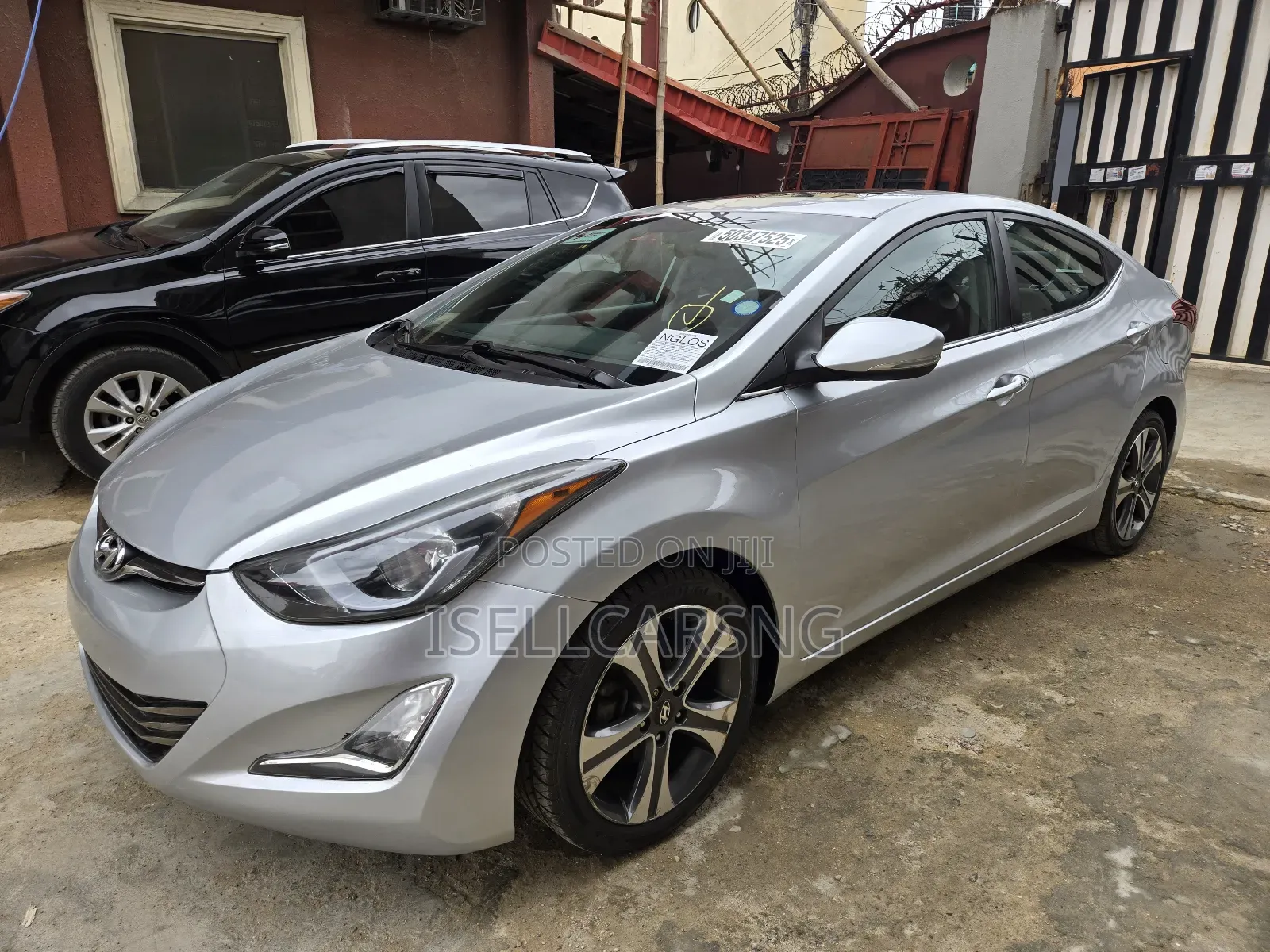 Hyundai Elantra Limited 4dr Sedan (1.8L 4cyl 6A) 2015 Silver