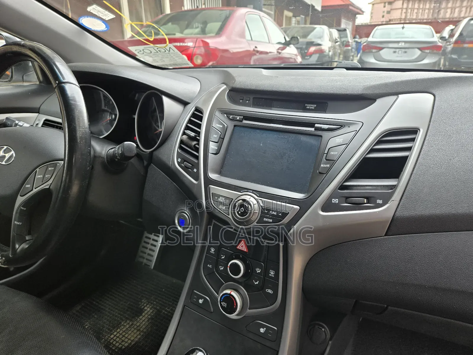 Hyundai Elantra Limited 4dr Sedan (1.8L 4cyl 6A) 2015 Silver