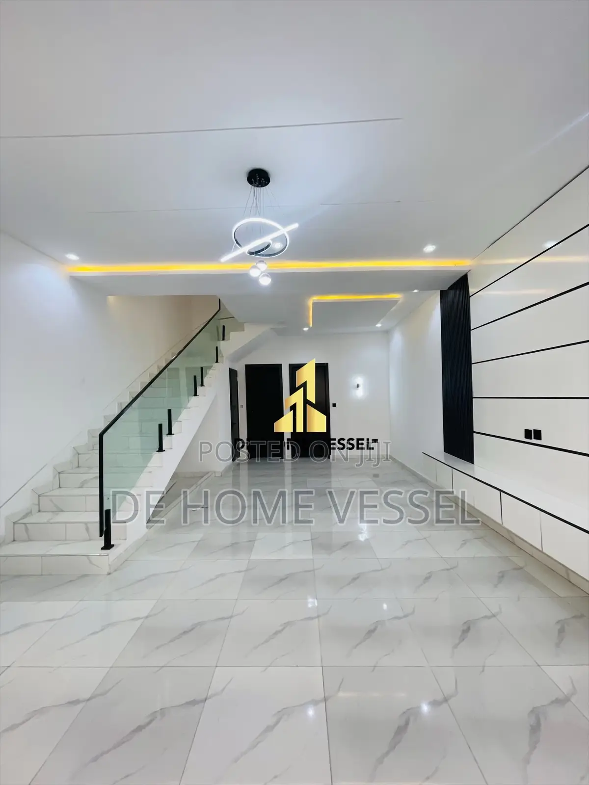 4bdrm Duplex in Ikota for sale