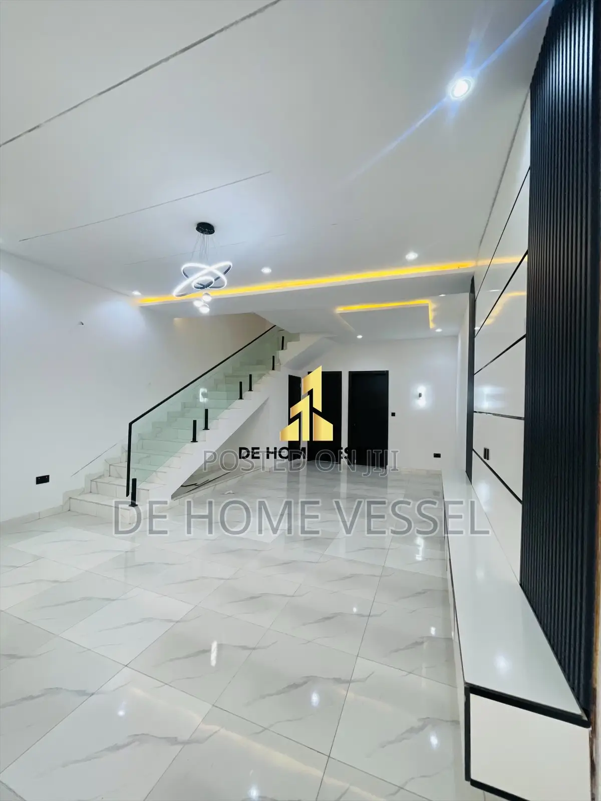 4bdrm Duplex in Ikota for sale