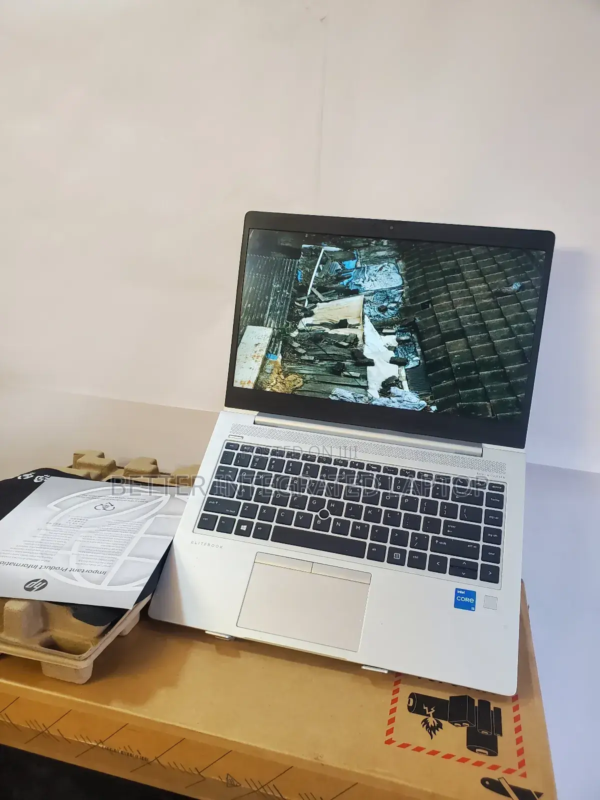 New Laptop HP EliteBook 745 G5 16GB Intel Core I5 SSD 256GB
