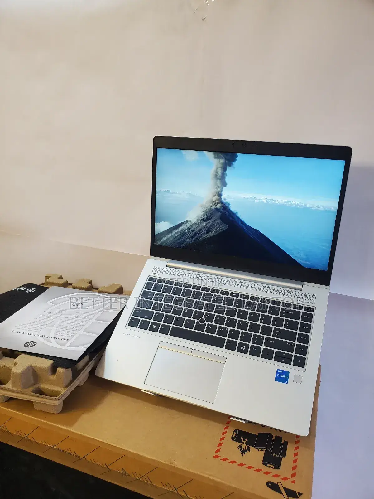 New Laptop HP EliteBook 745 G6 12GB Intel Core I5 SSD 512GB