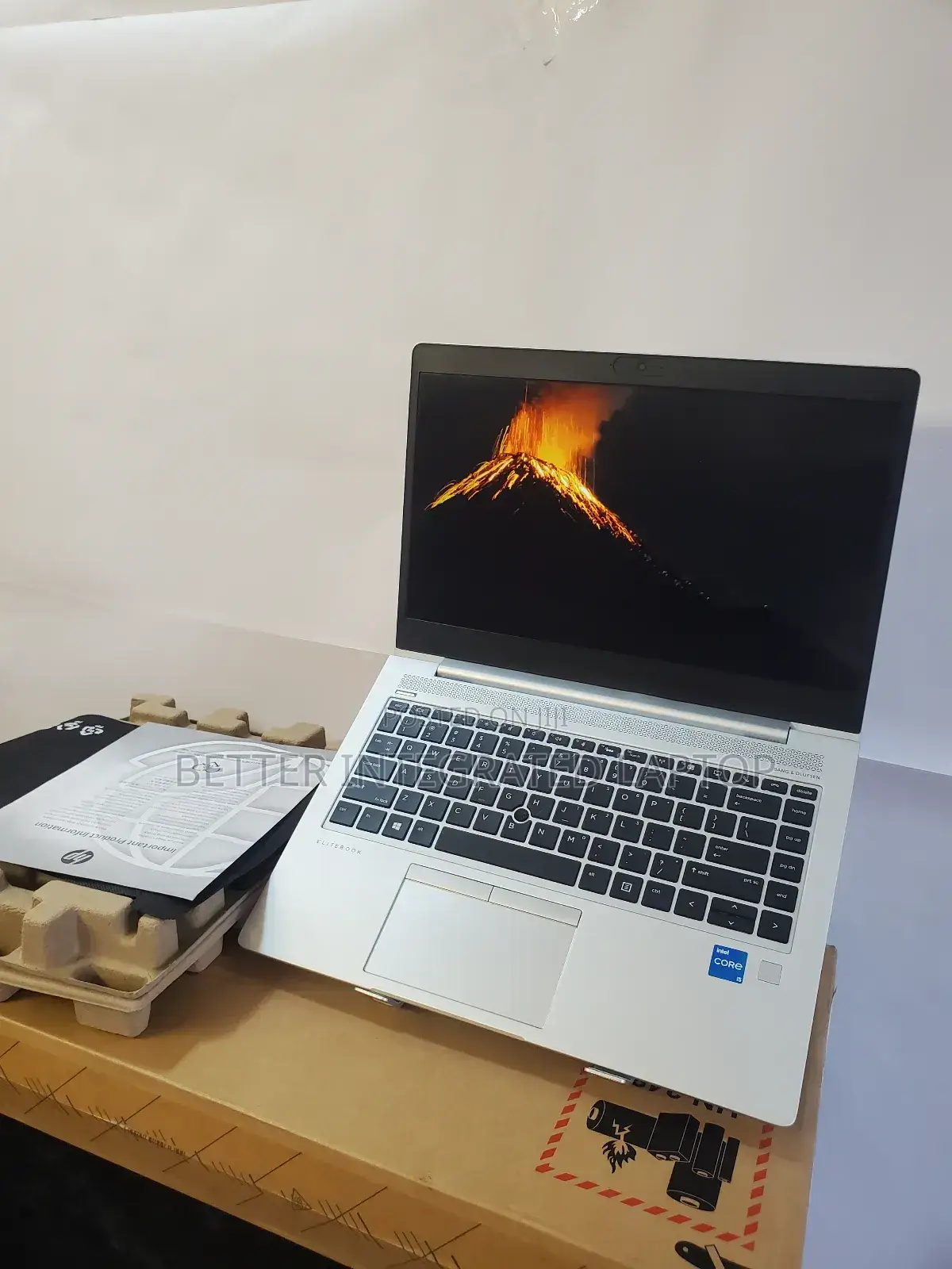 New Laptop HP EliteBook 745 G6 8GB Intel Core i5 SSD 1T