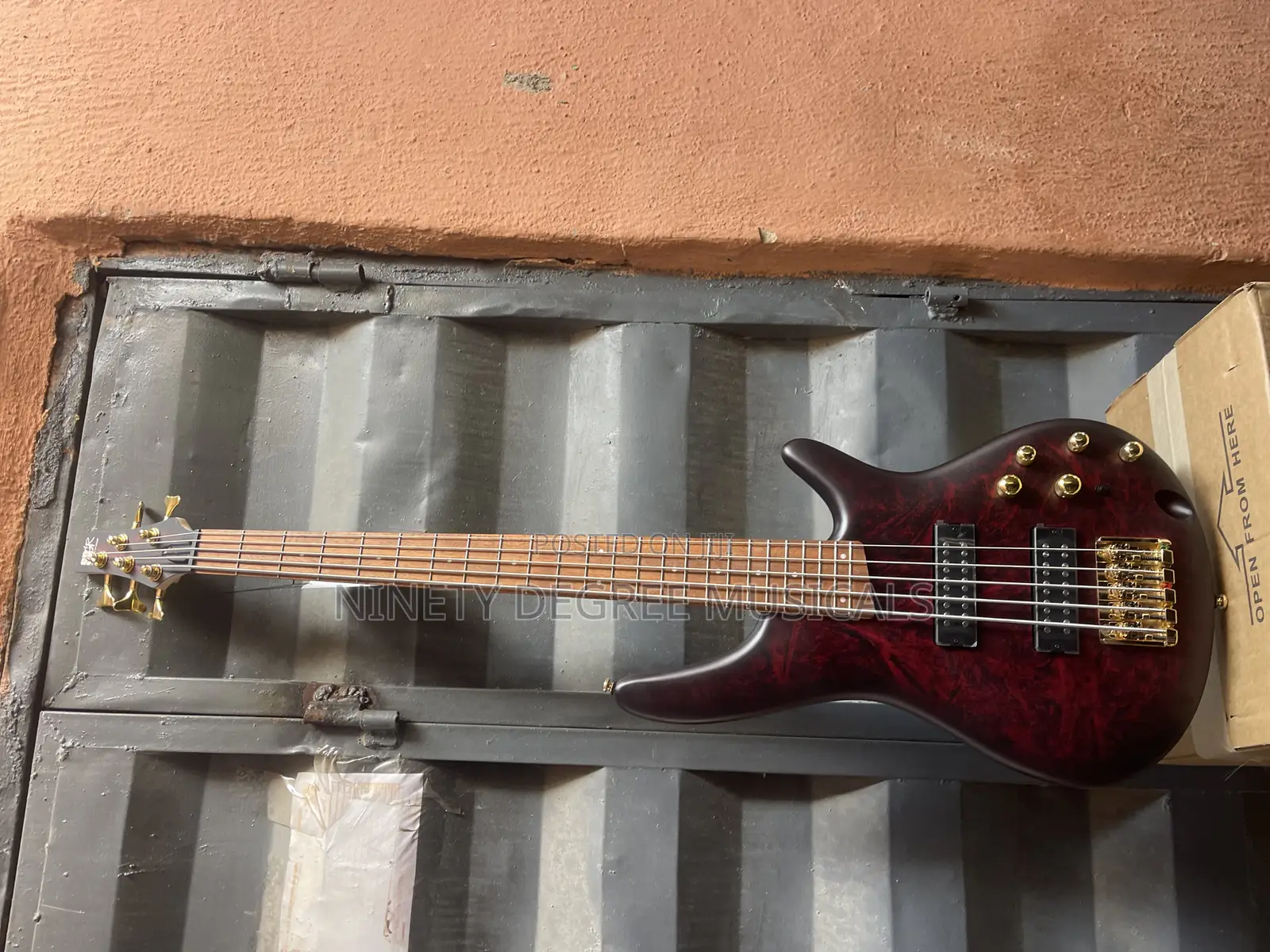 Ibanez Sr305 Bass