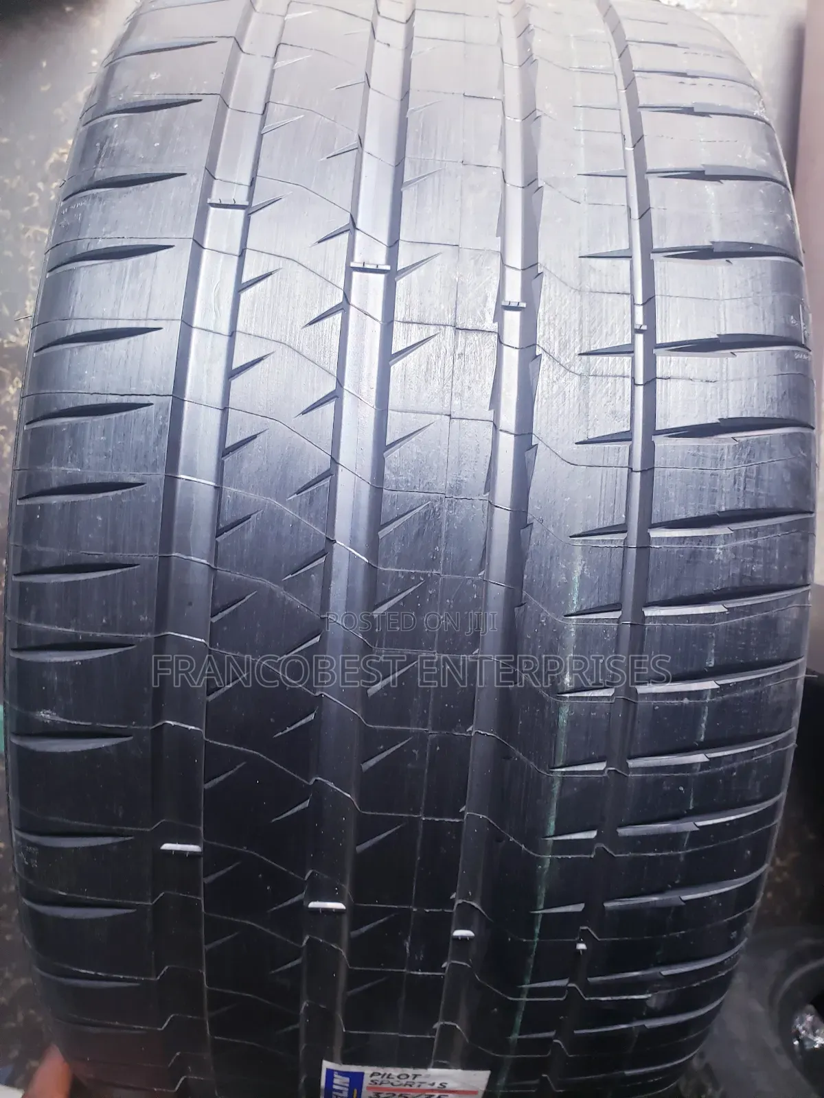 325/35r22 Michelin Tyre