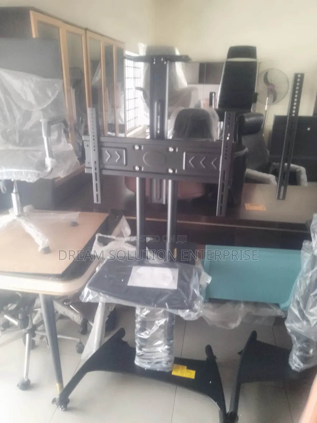 Quality Tv Stand for Bar