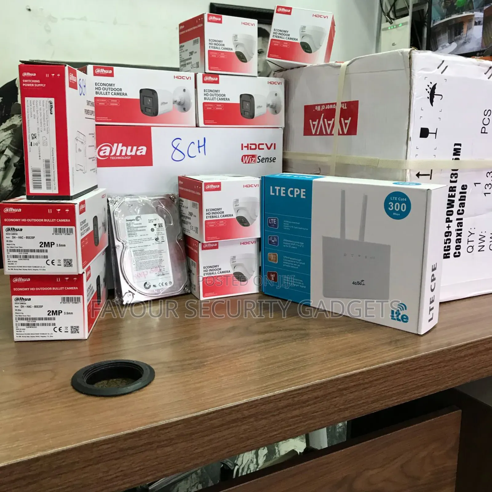 Dahua 8channel Complete Kit With 300m Cable and Router