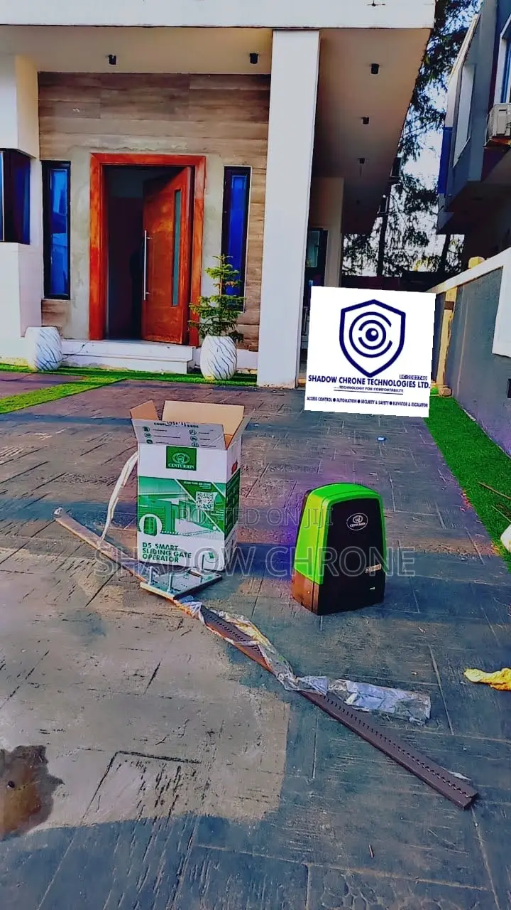 Centurion D5 Smart Gate Motor – Fast, Strong & Reliable