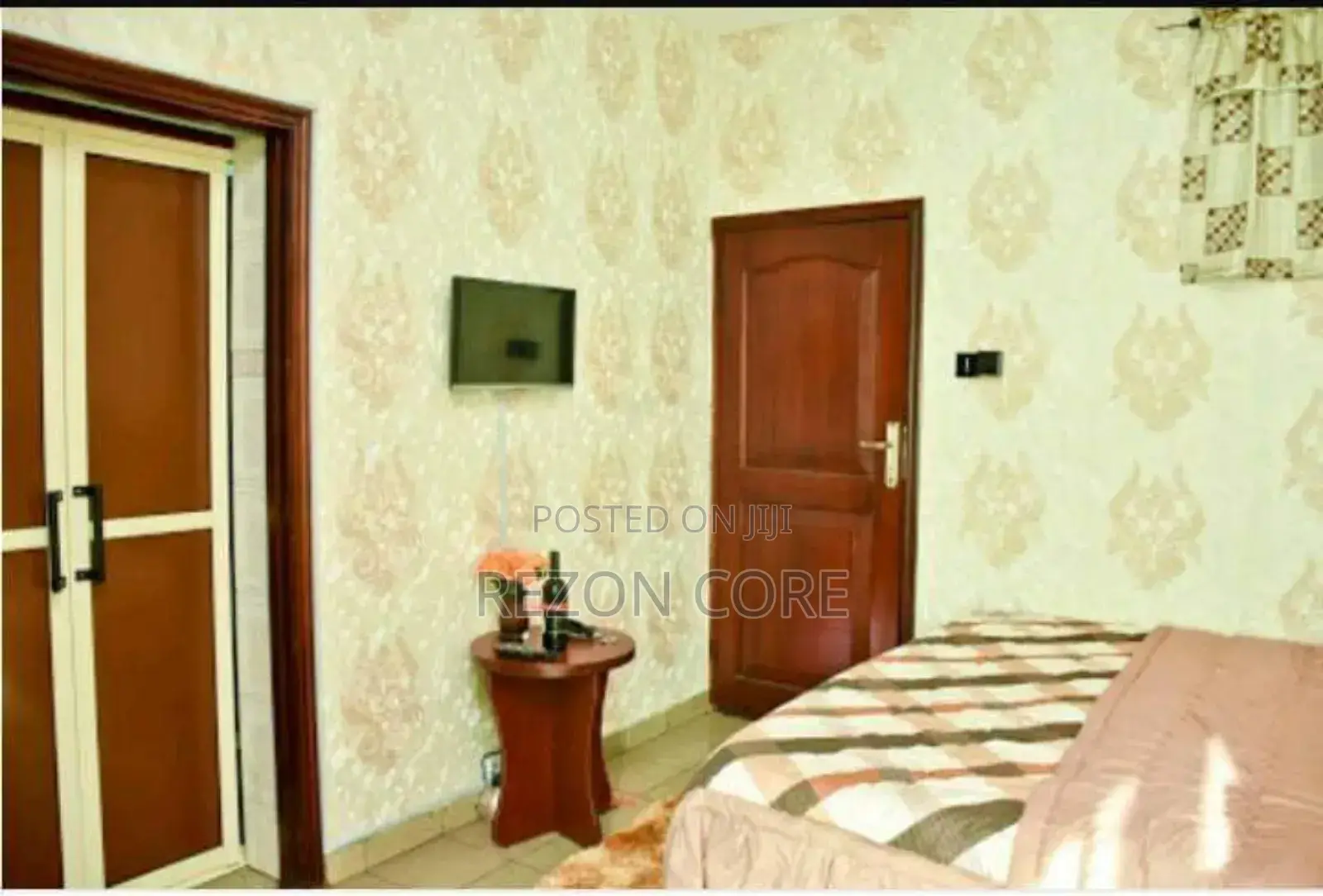 Skyfield Apartment for Sale
