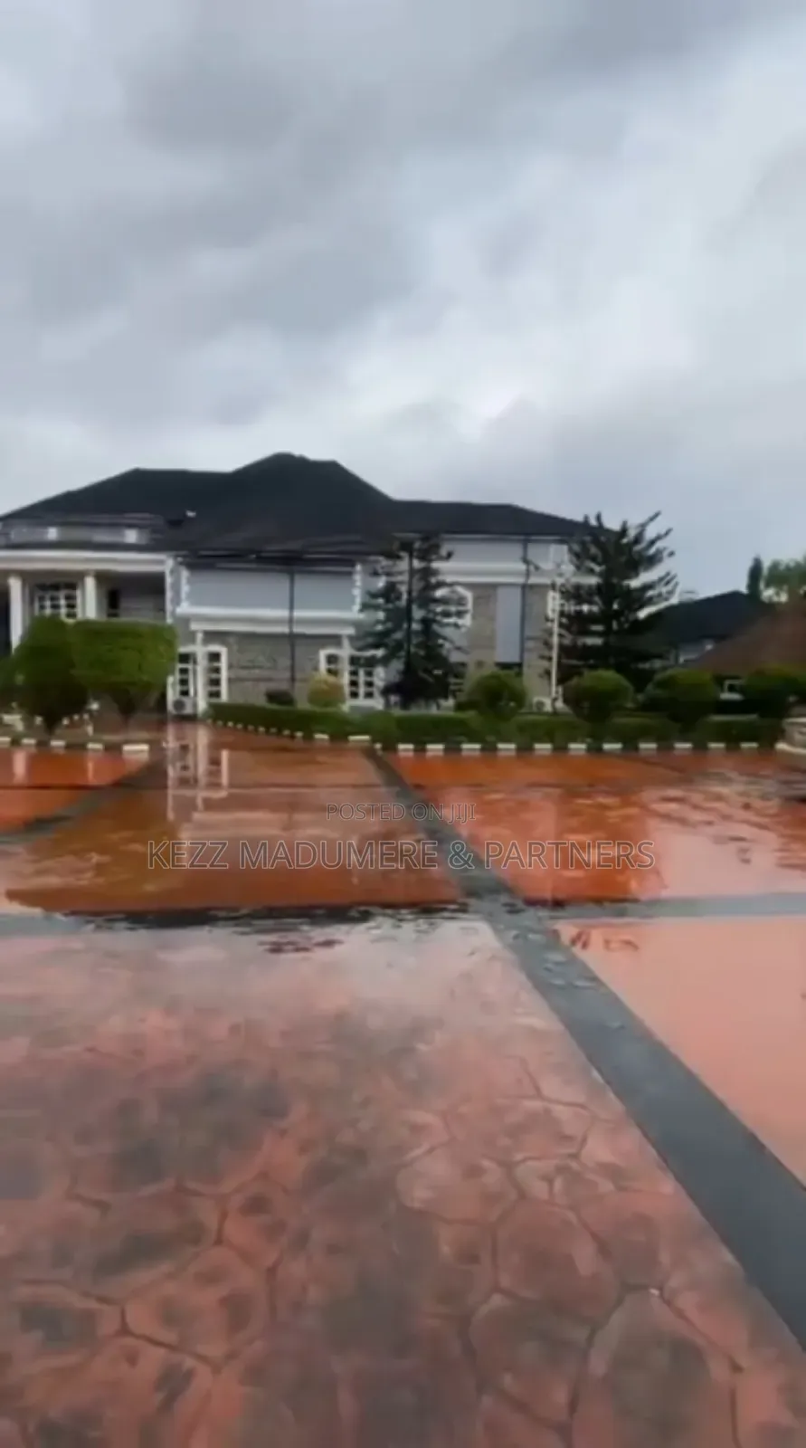 8bdrm Maisonette in New Gra, Port for sale