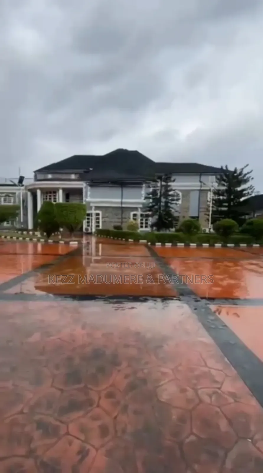 8bdrm Maisonette in New Gra, Port for sale