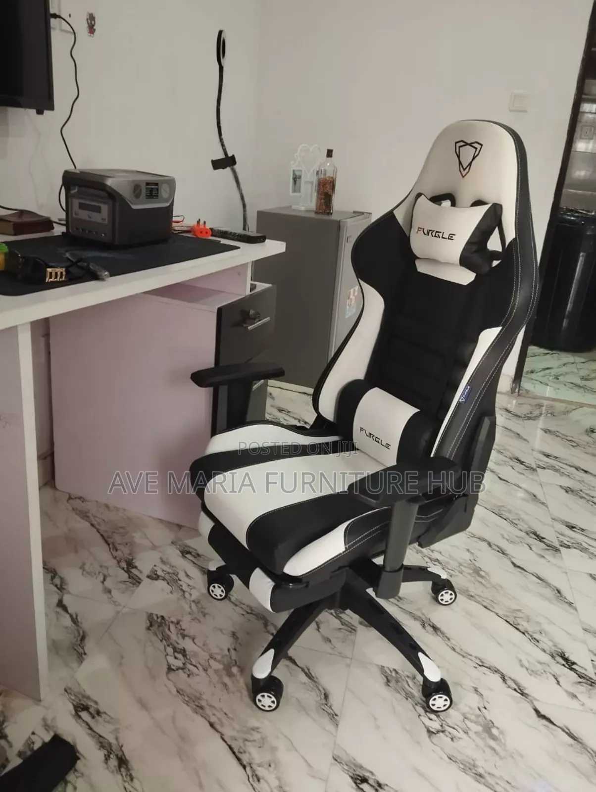Studio Gaming Chair,[Adjustable Height Swivel.]