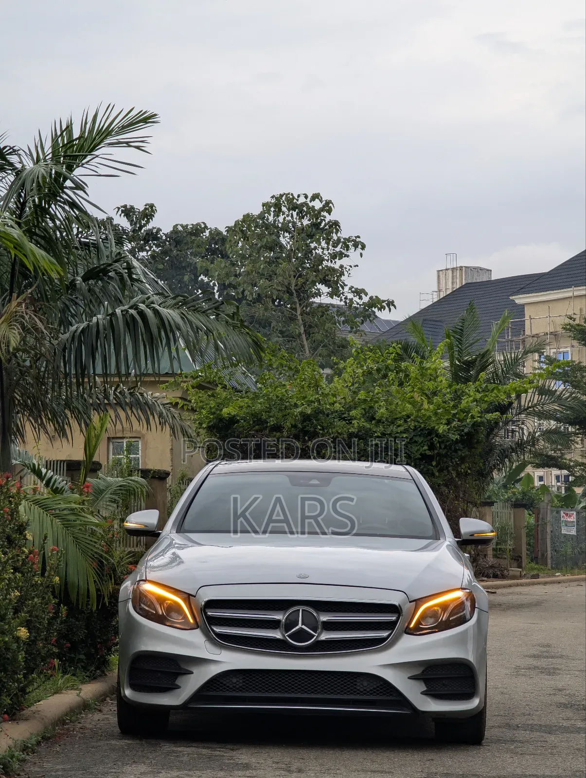 Mercedes-Benz E300 2017 Silver