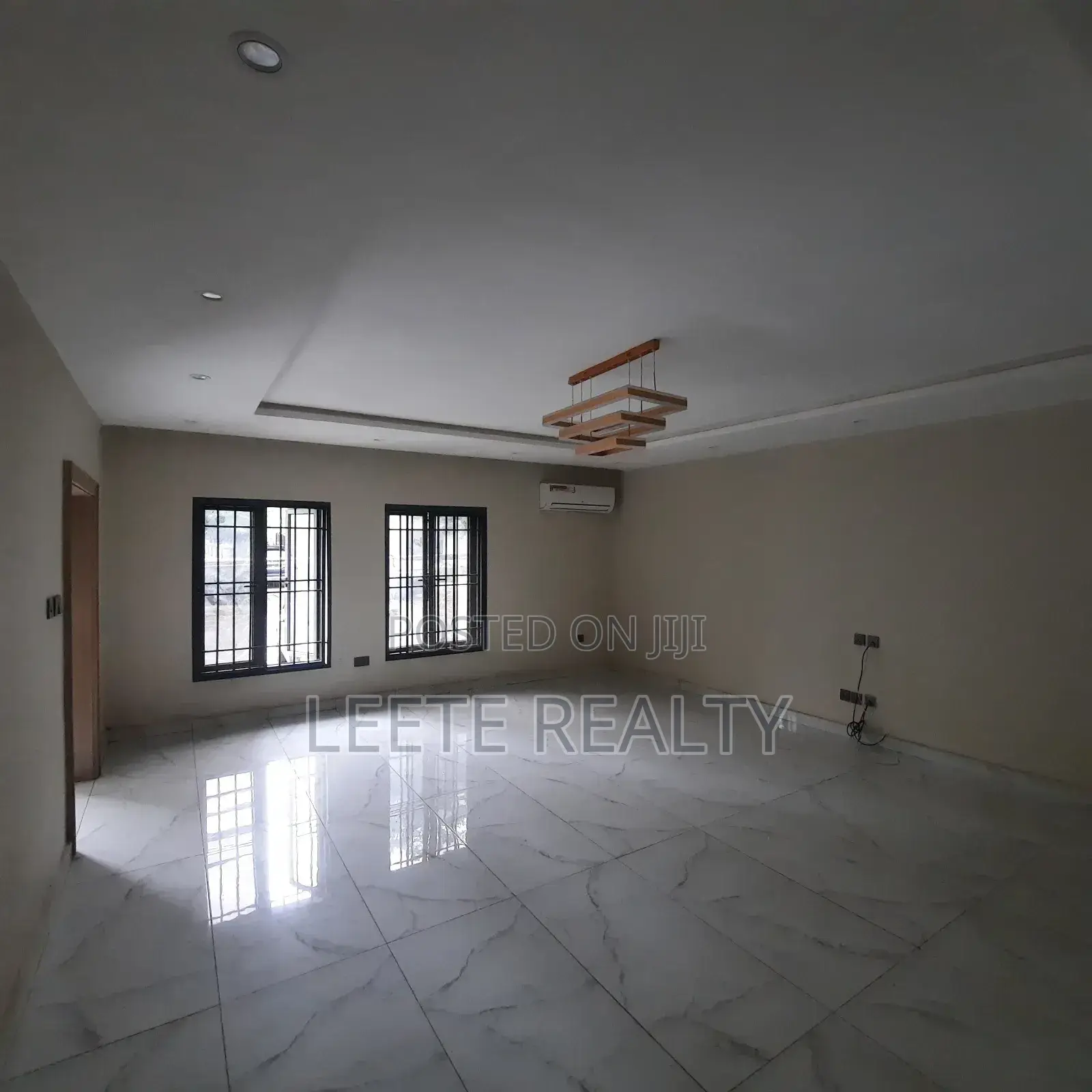 5bdrm Duplex in Wuye for sale