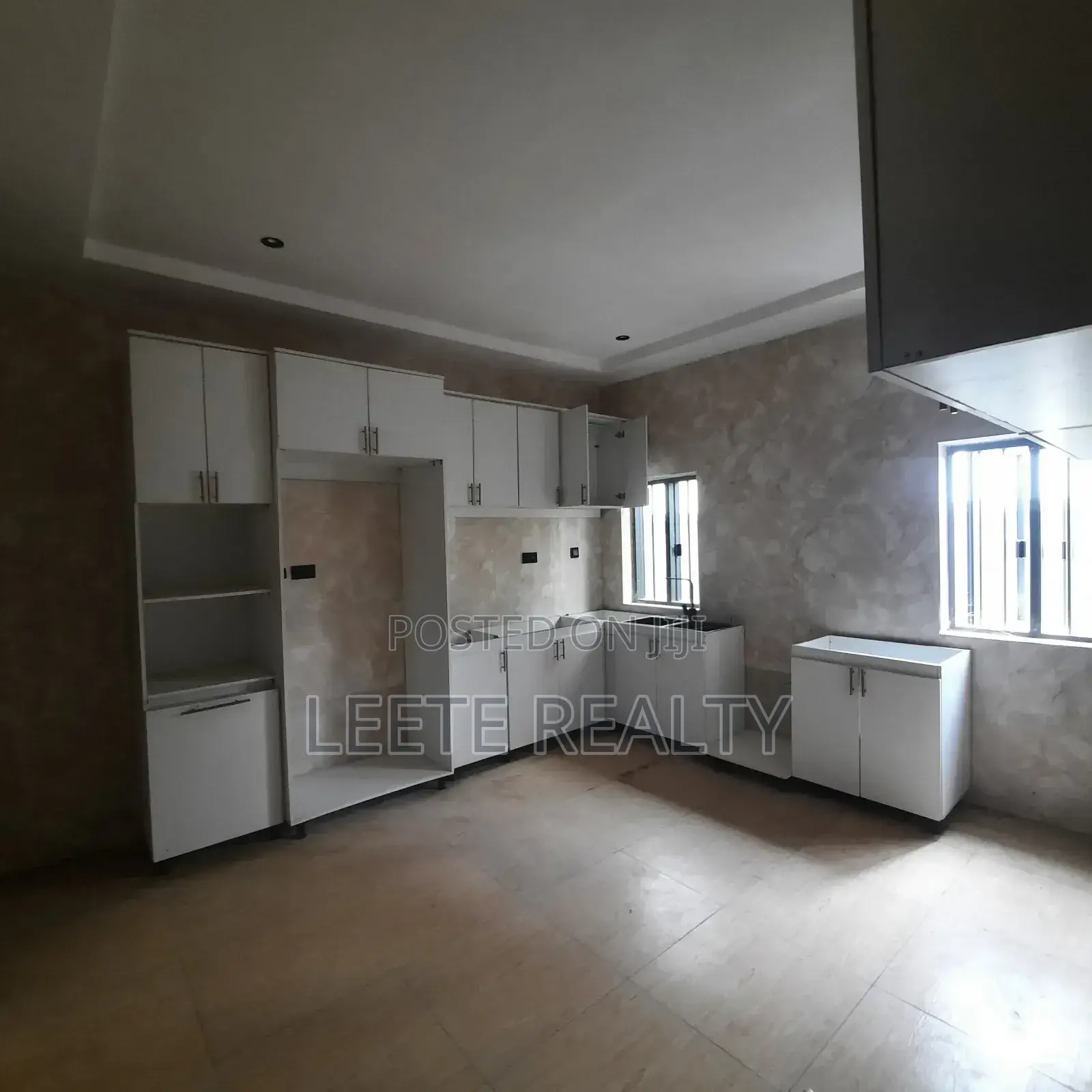 5bdrm Duplex in Wuye for sale