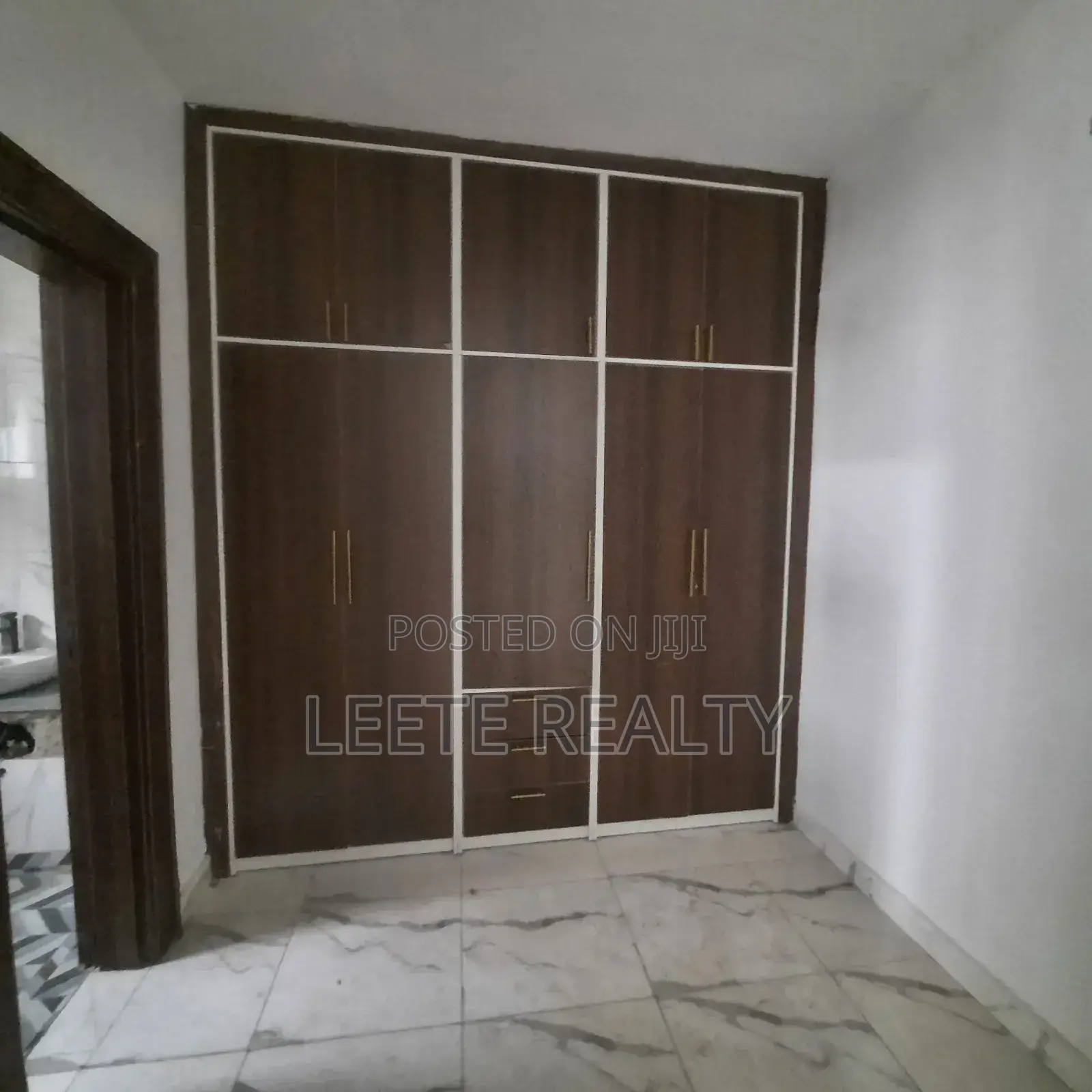 5bdrm Duplex in Wuye for sale