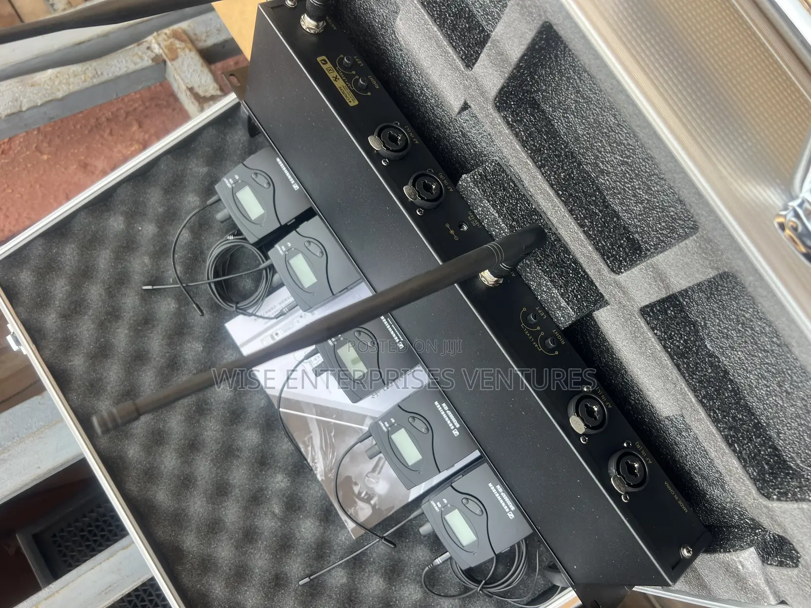 Professional Inear Monitor Sr 2050
