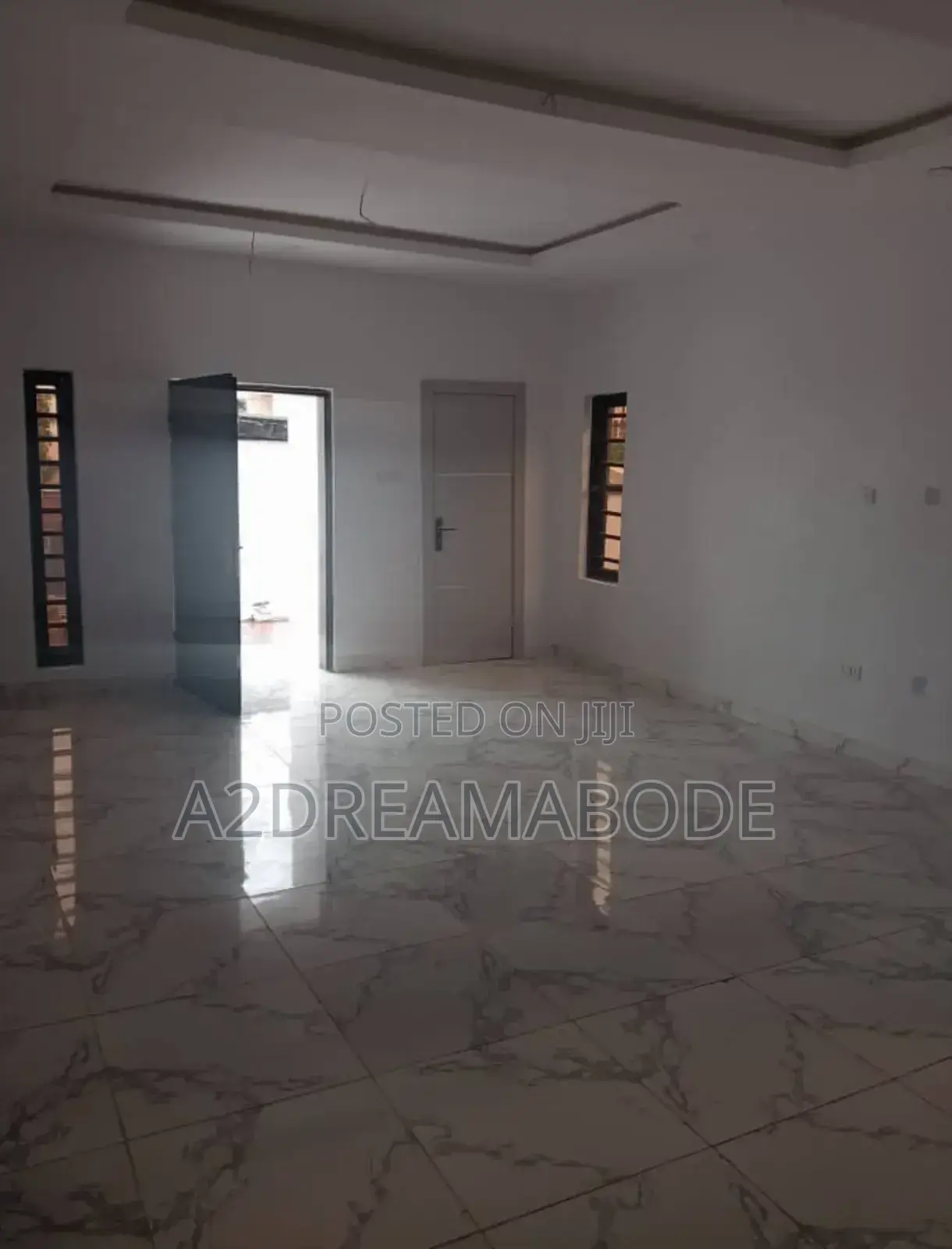 4bdrm Duplex in Waterfront Estate, Magodo for sale