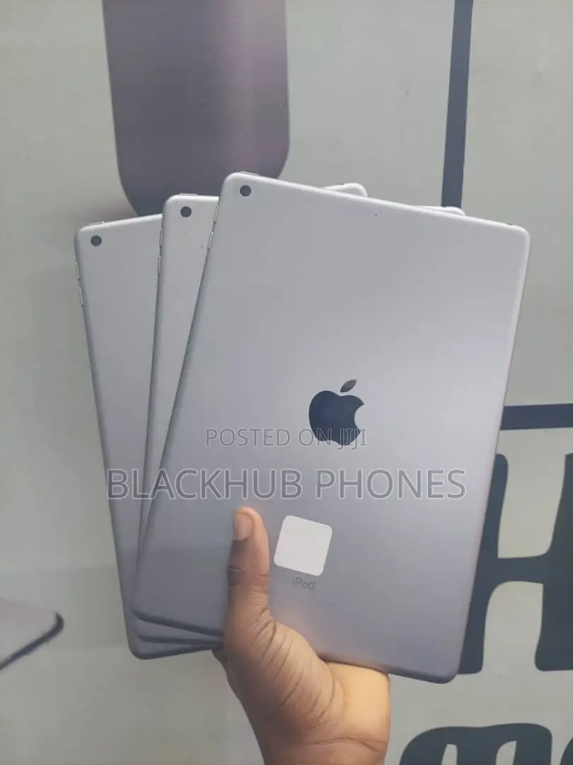 Apple iPad 10.2 (2019) 128 GB Gray