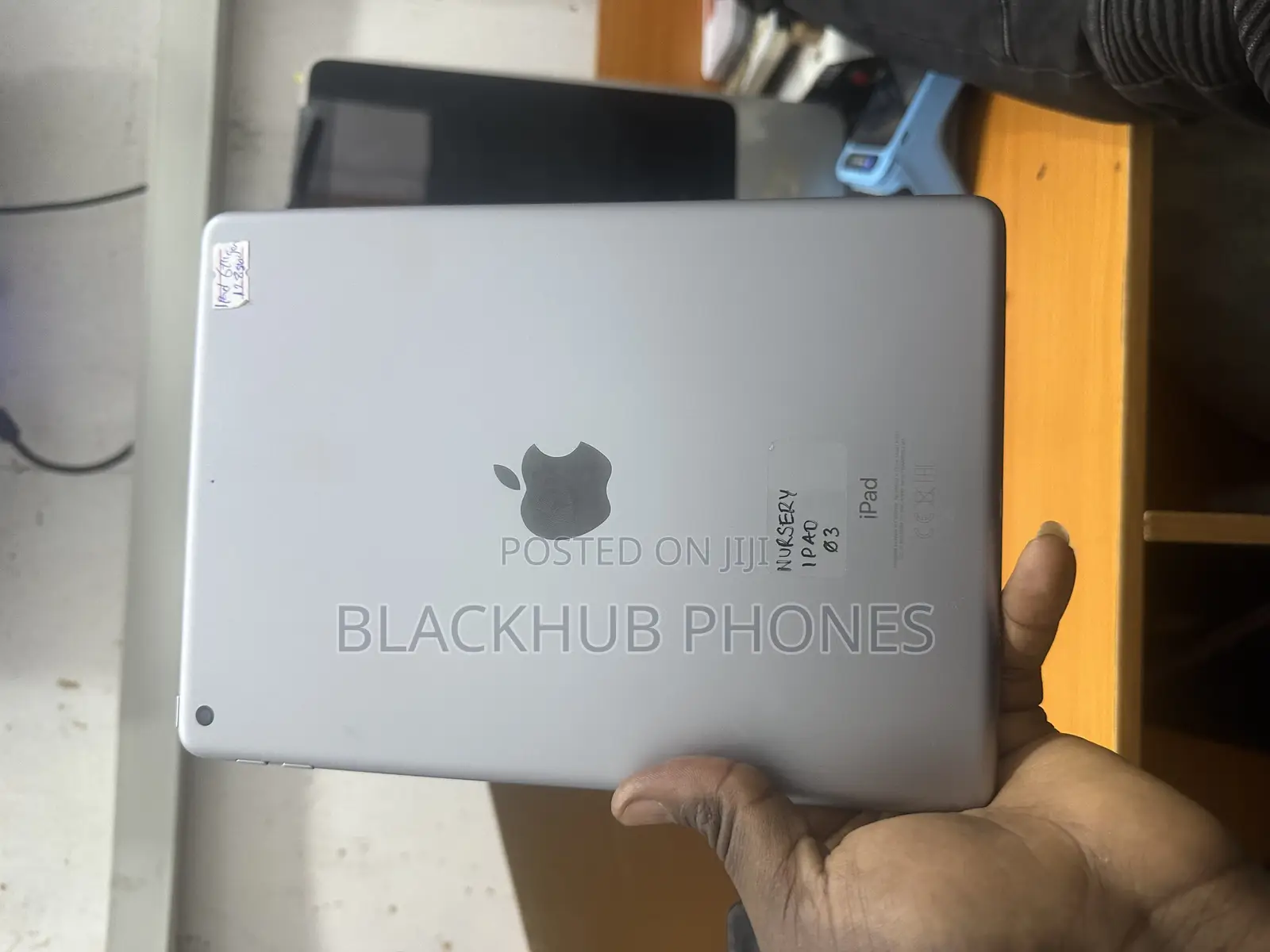 Apple iPad 10.2 (2019) 128 GB Gray