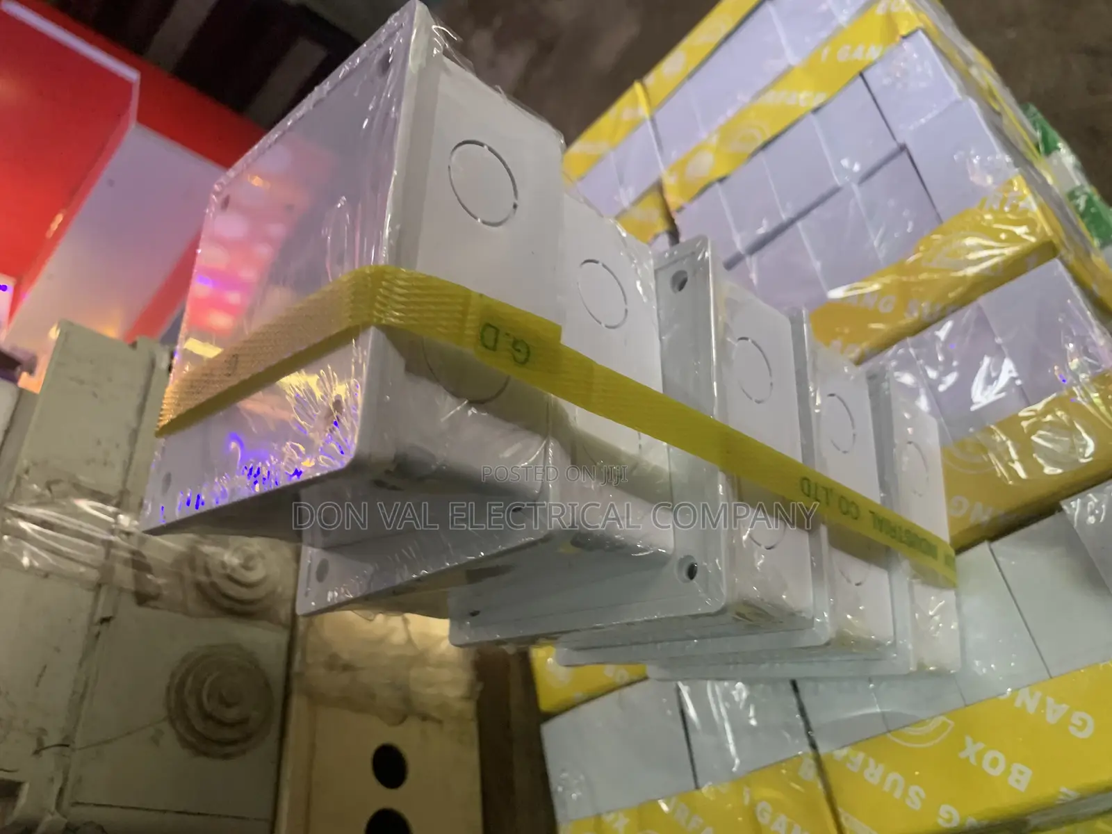4x4 Adaptable Boxes