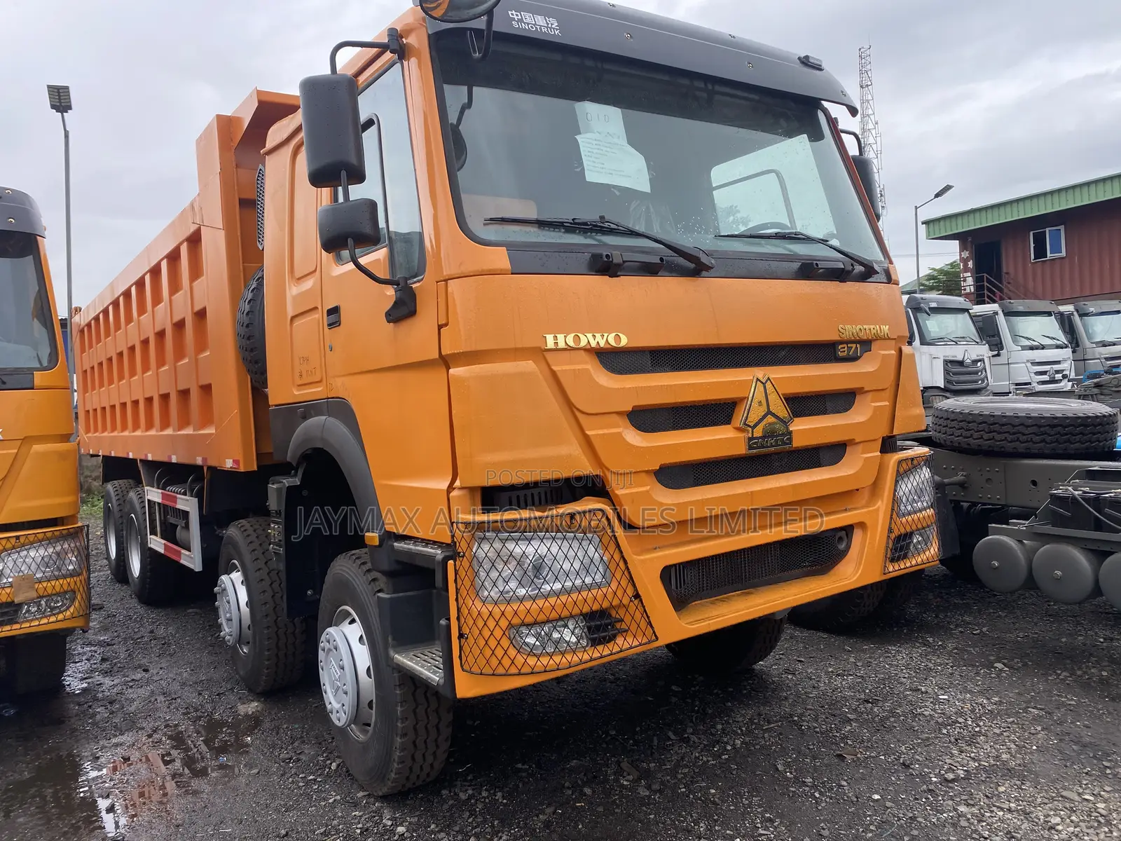 12 Tyres Howo Tipper Yellow