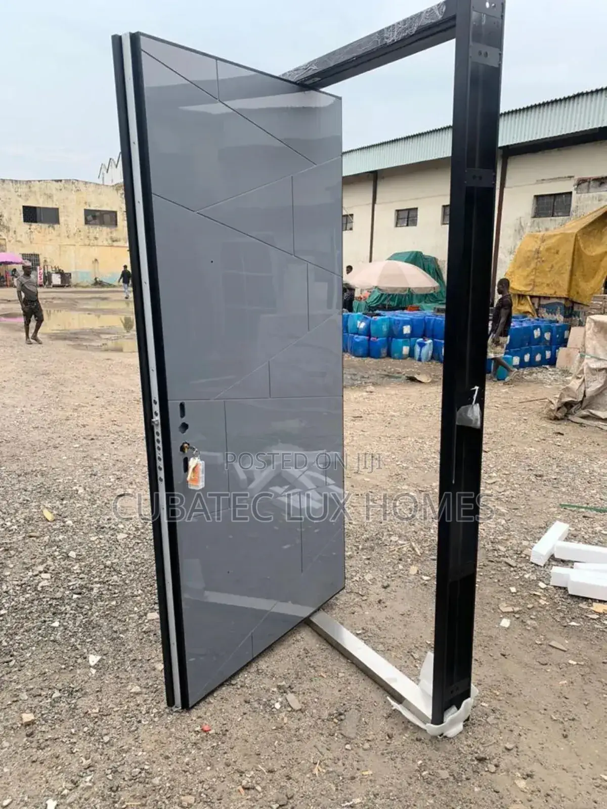 Quality 4/7 Luxury Pivot Door