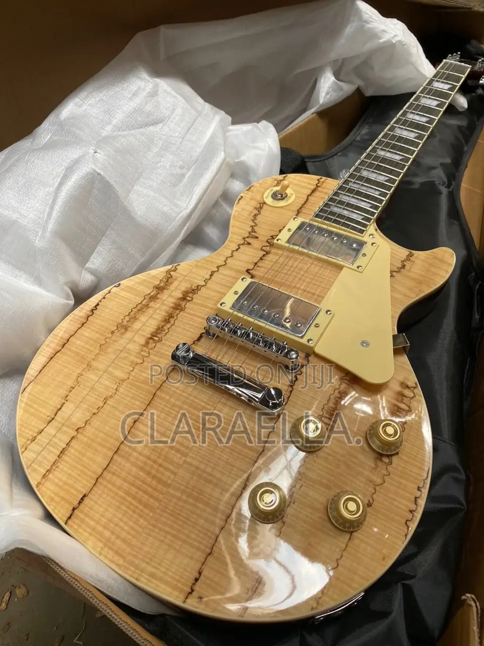 Gibson Les Paul-Style Electric Guitar