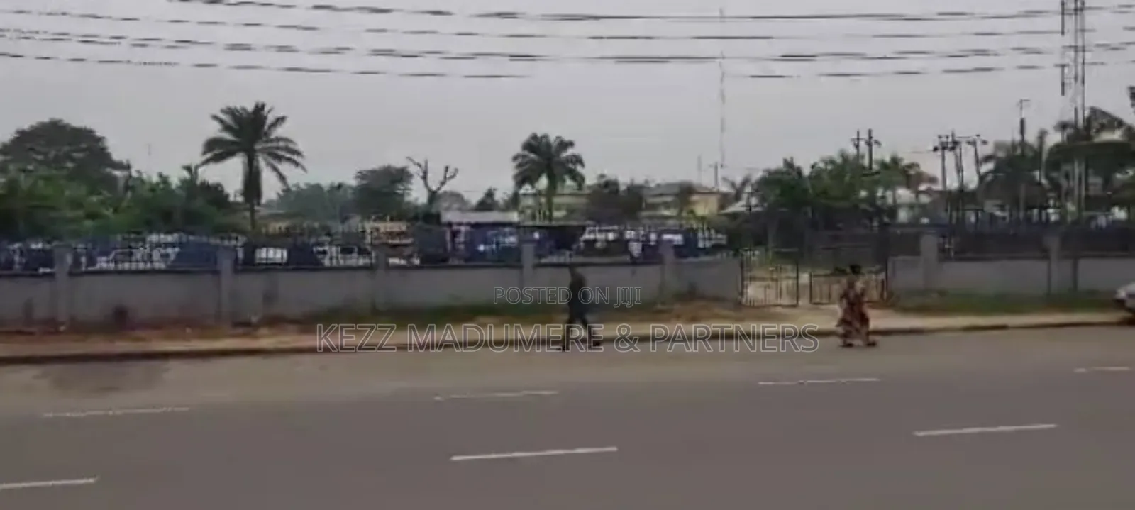 For Sale : 2600 Sqmts At Azikiwe Rd, Old Gra , Ph