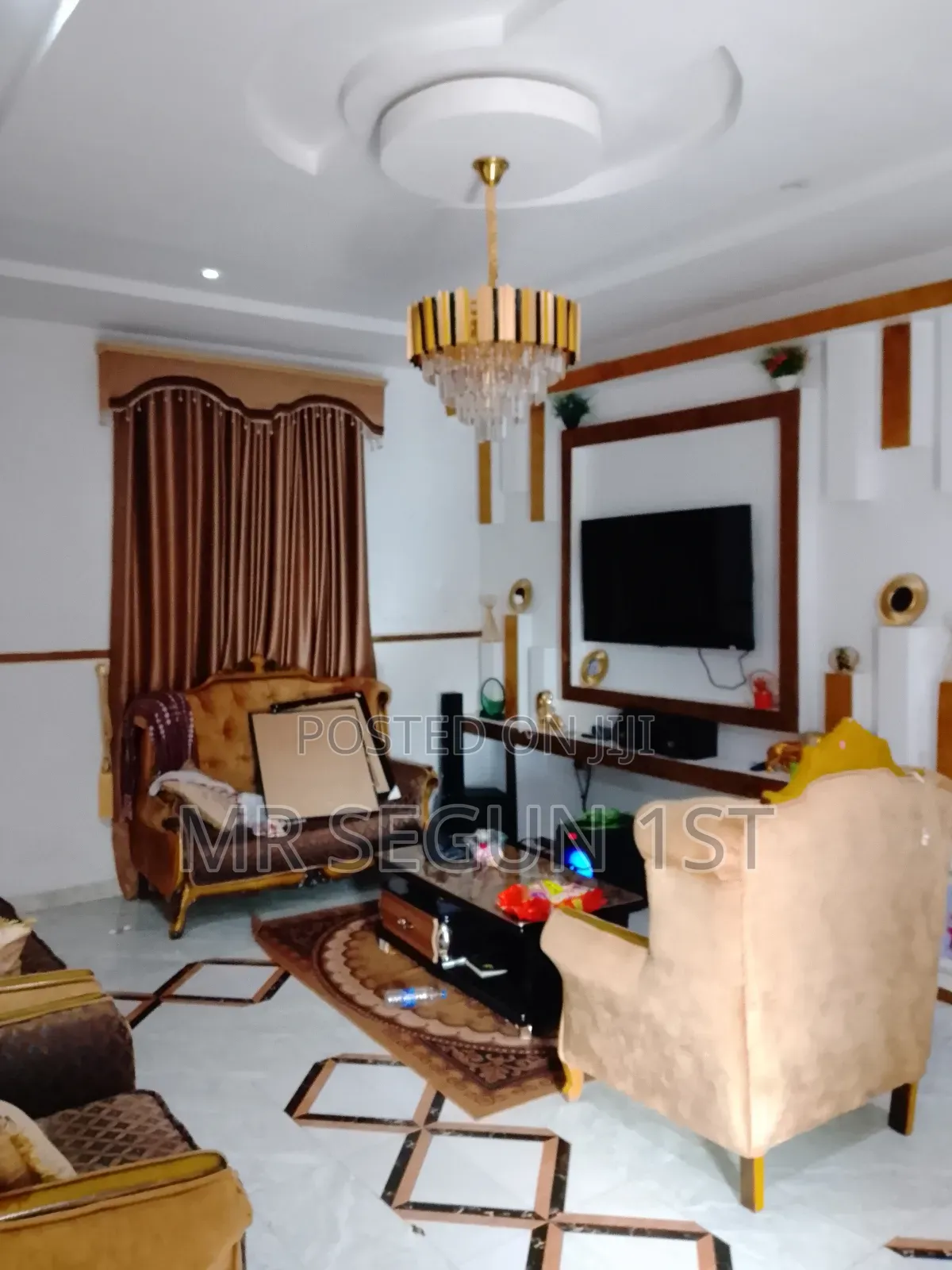3bdrm Bungalow in Common Wealth Estate, Akala Express for sale