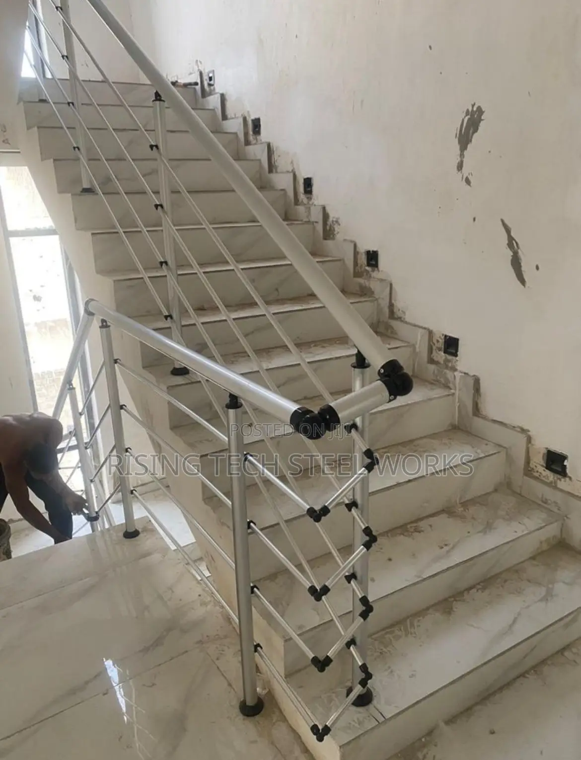 Aluminum Railings Miss With Touch of Black