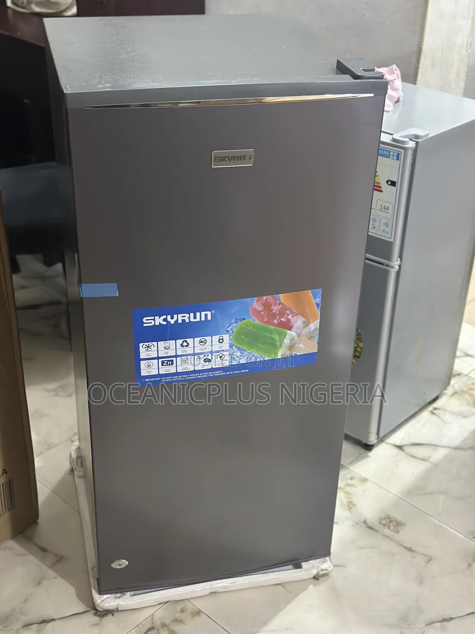 Skyrun Smooth Chill 160 L Refrigerator (Model BCD-160hc).