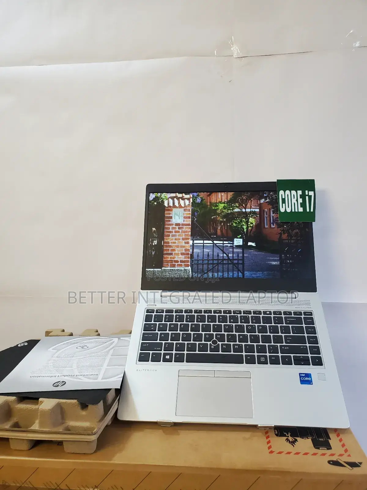 New Laptop HP EliteBook 725 8GB Intel Core i7 SSD 256GB