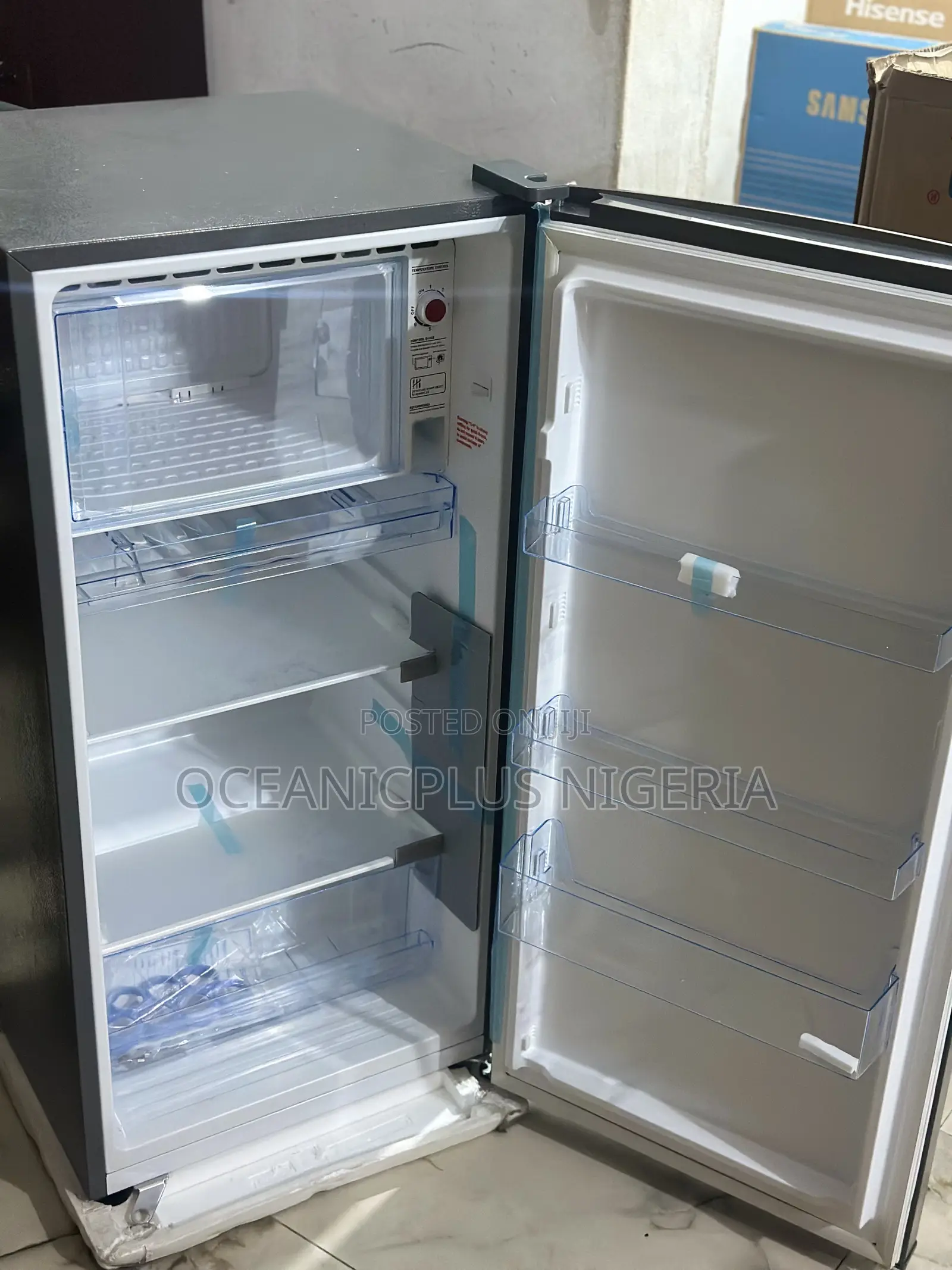 Eco-Friendly Skyrun 160 L Refrigerator (Model BCD-160hc).