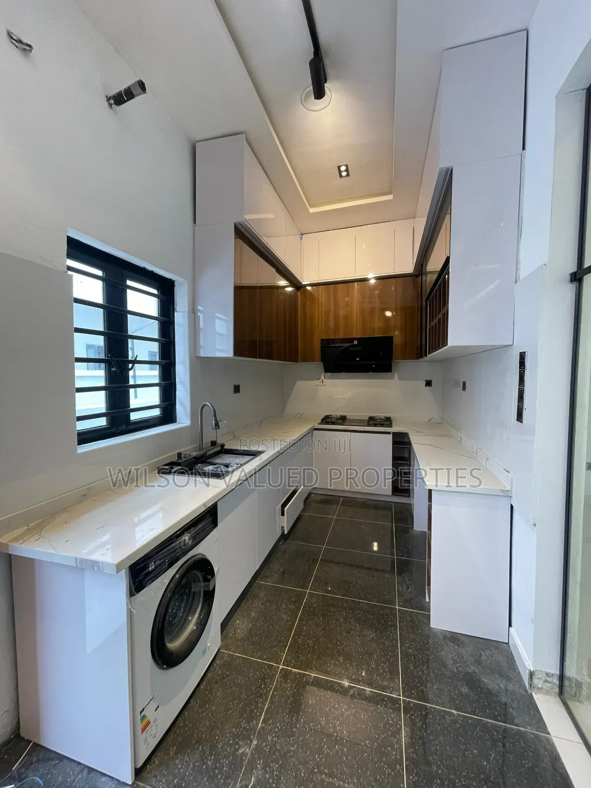4bdrm Duplex in Wvp Homes, Ikota for sale