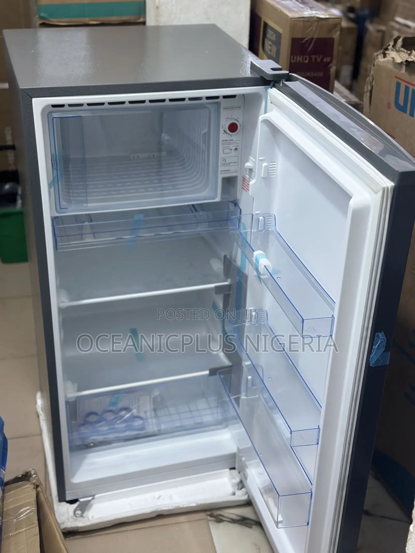 Ample Storage Solutions Skyrun 160l Refrigerator (Bcd-160hc)