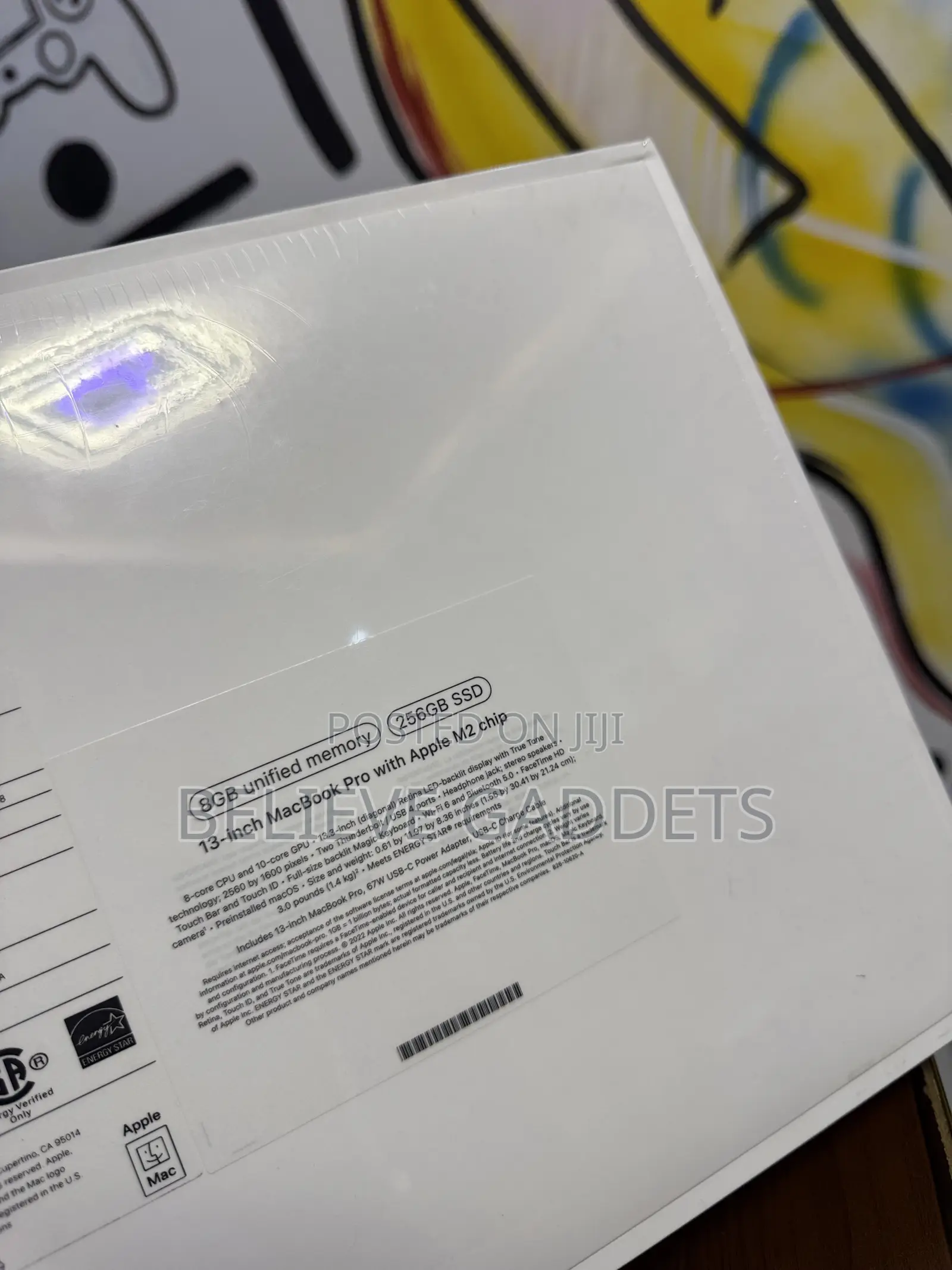 New Laptop Apple MacBook Pro 2022 M2 8GB Apple M2 SSD 256GB