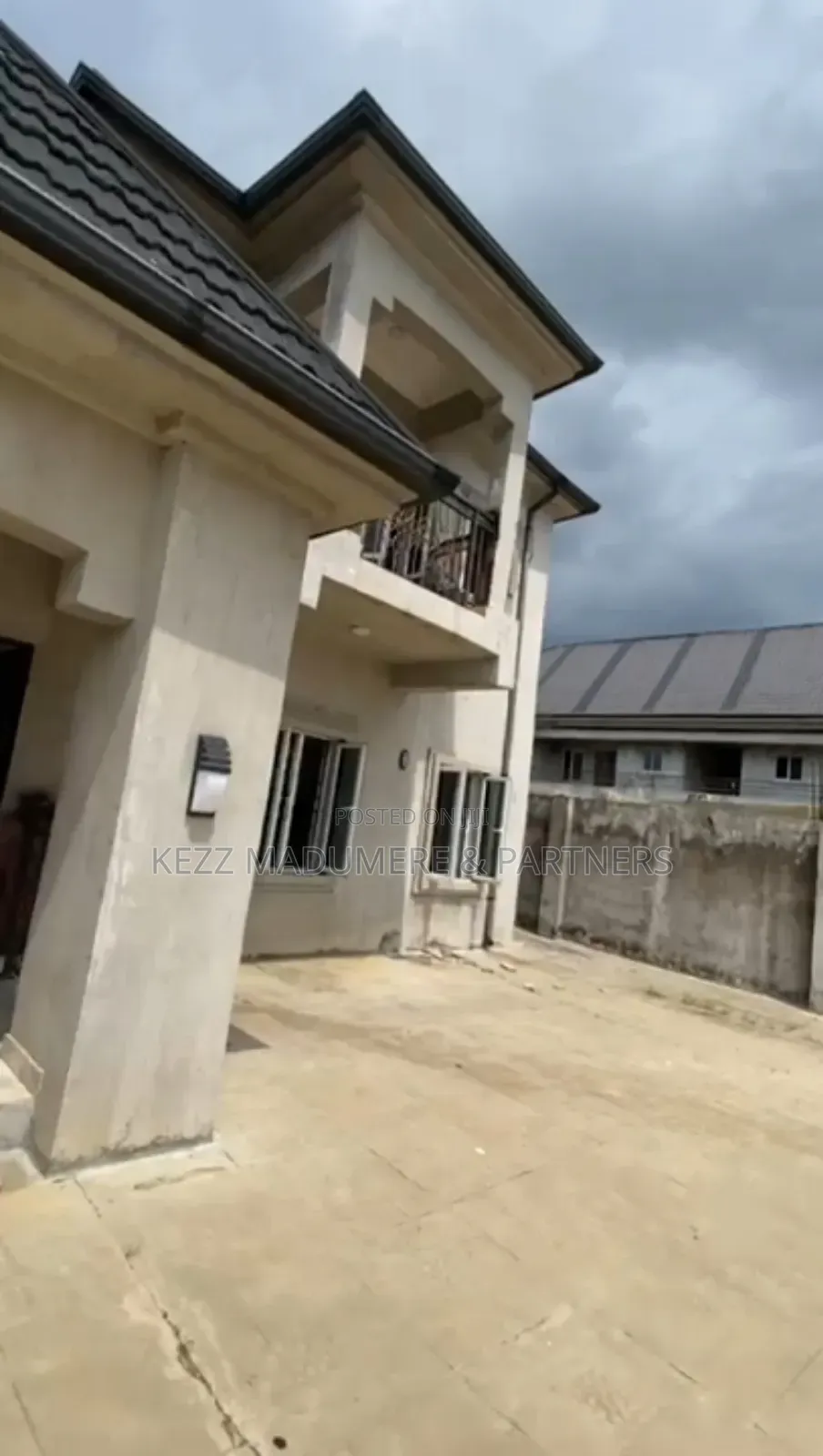 3bdrm Bungalow in Ozuoba Port Harcourt for sale