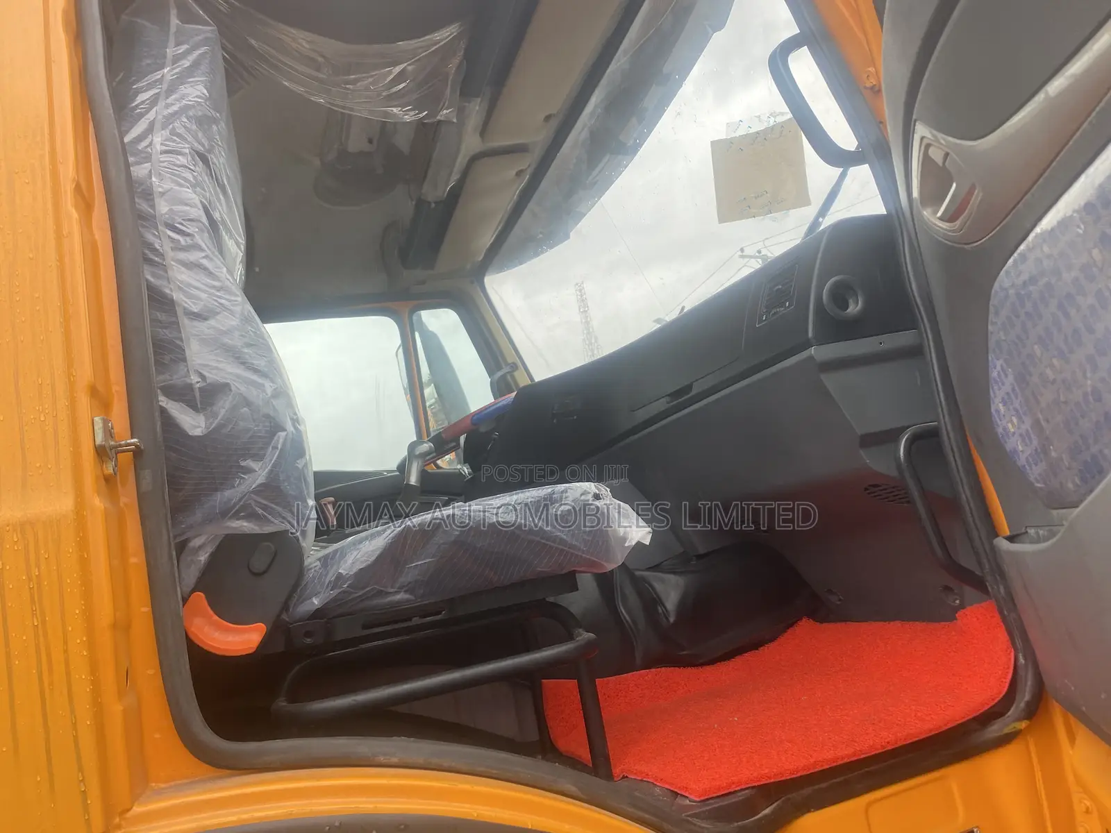 Covid-19 Howo 371 12 Tyres Yellow