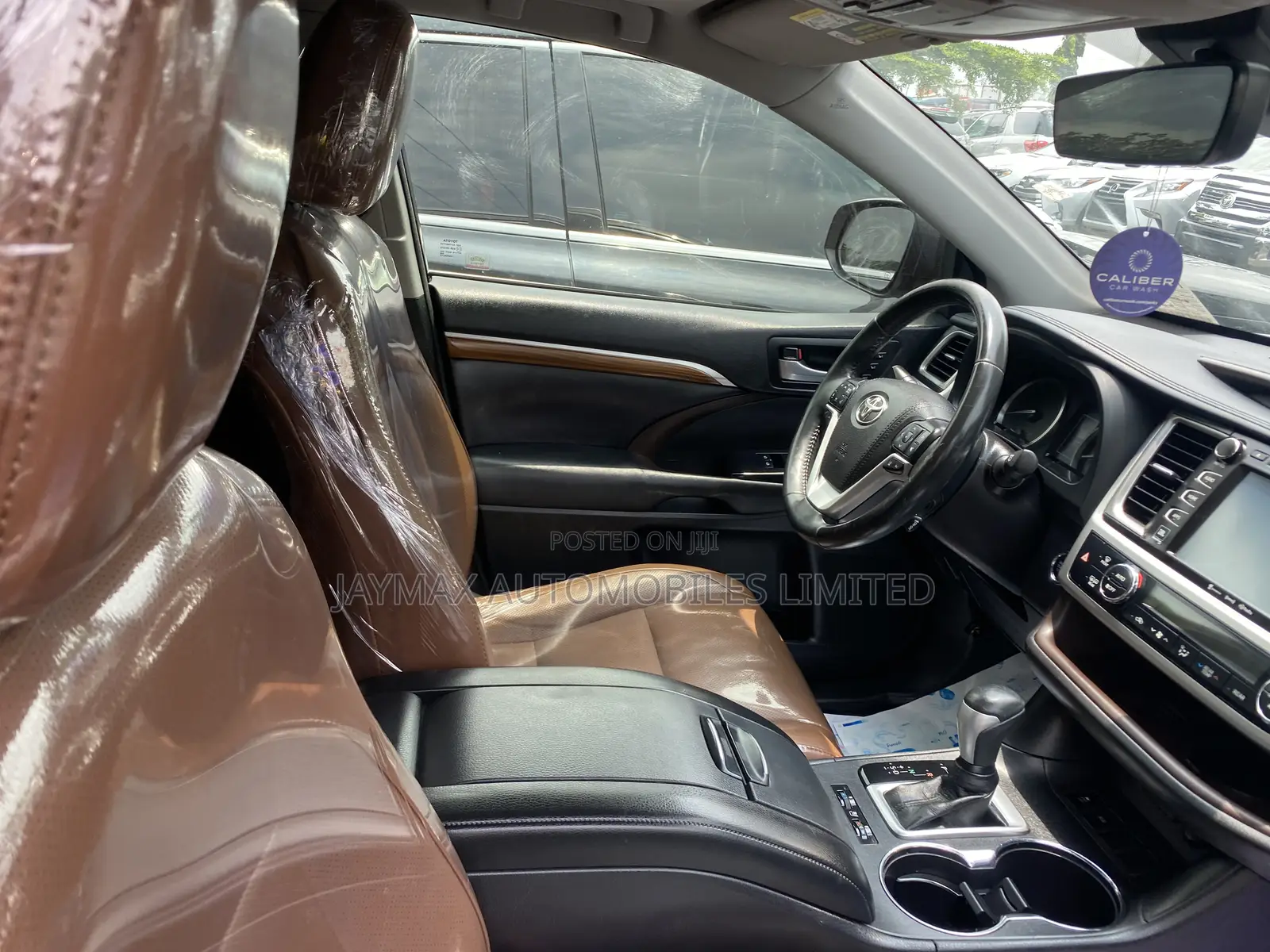 Toyota Highlander 2019 Brown