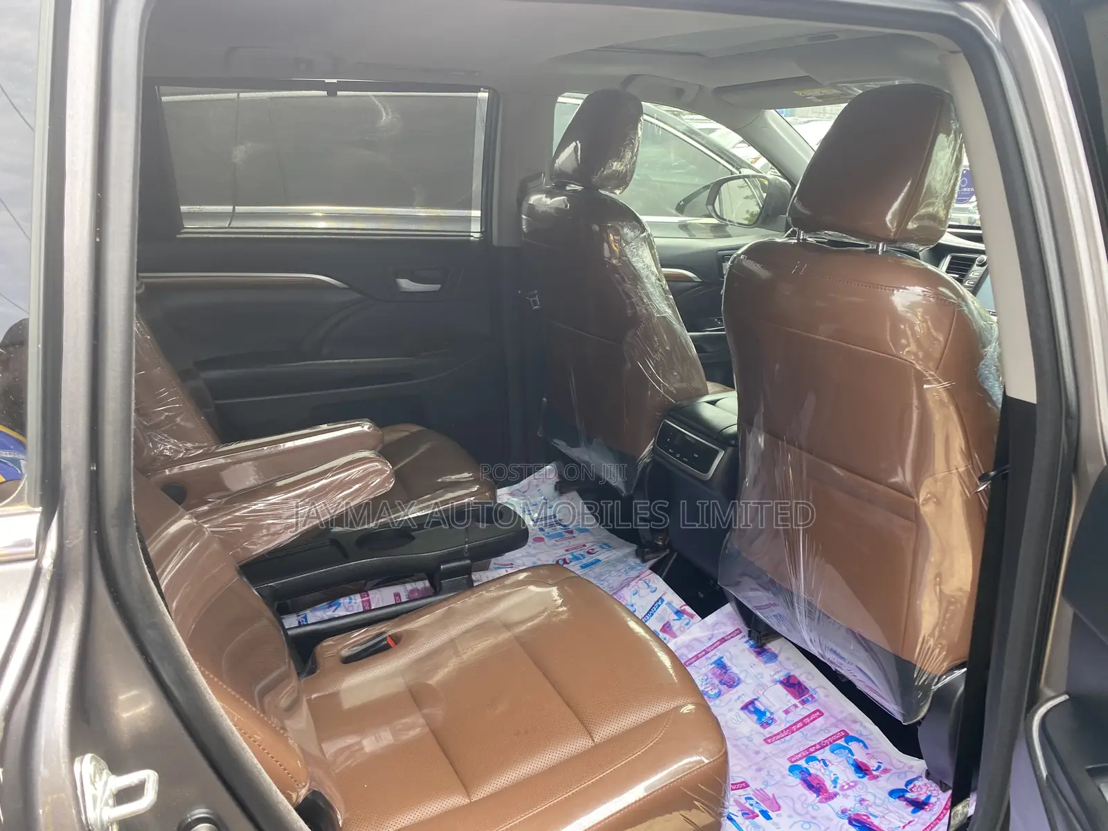 Toyota Highlander 2019 Brown